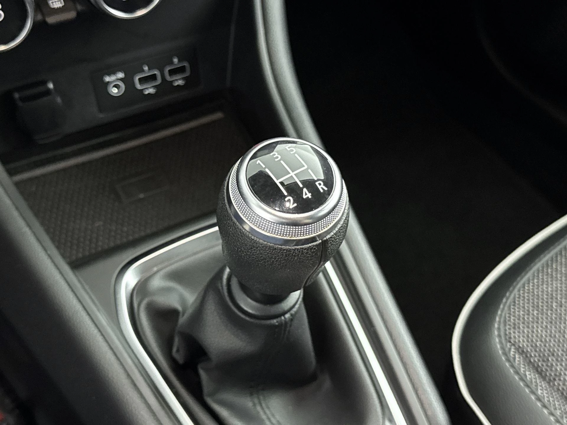 Renault-Captur-image-13