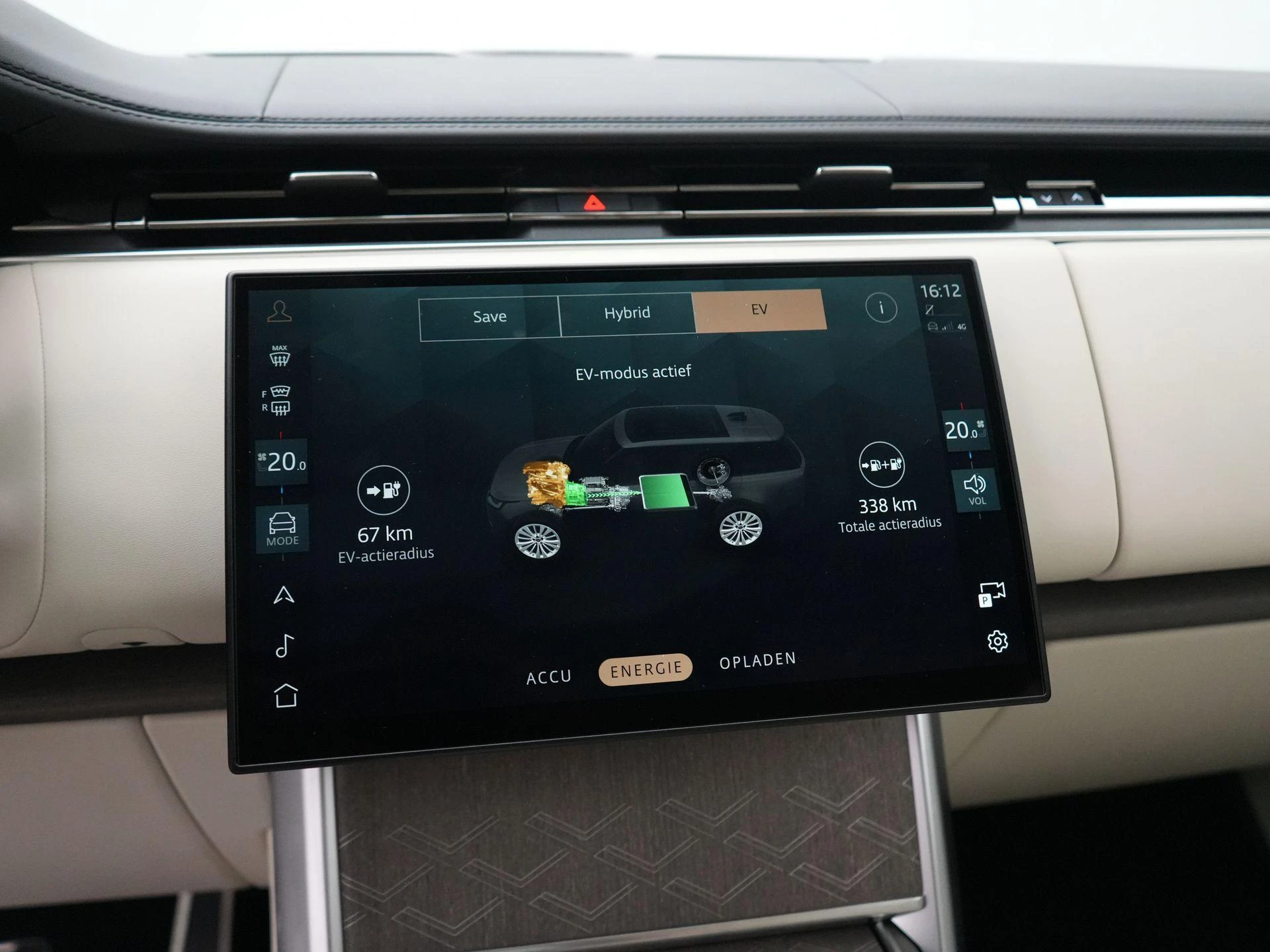 Land Rover-Range Rover-image-32