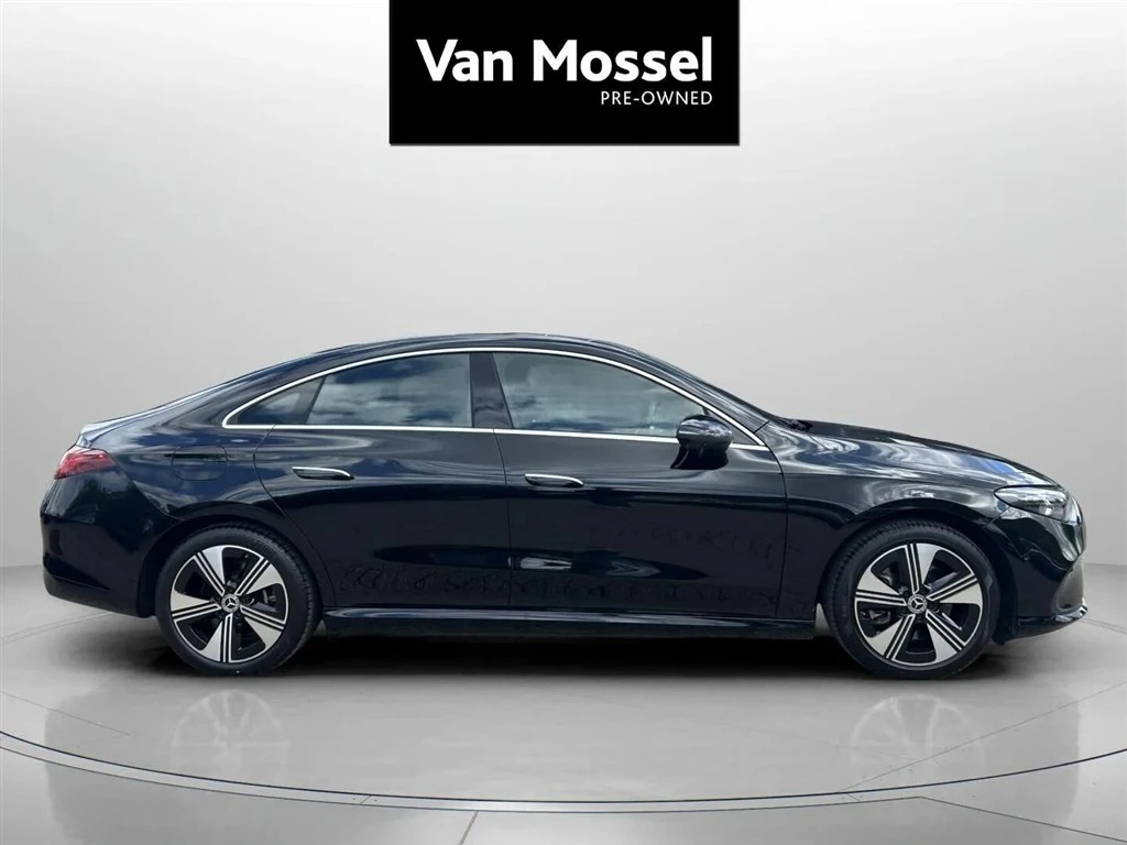 Mercedes-Benz-CLA-image-3