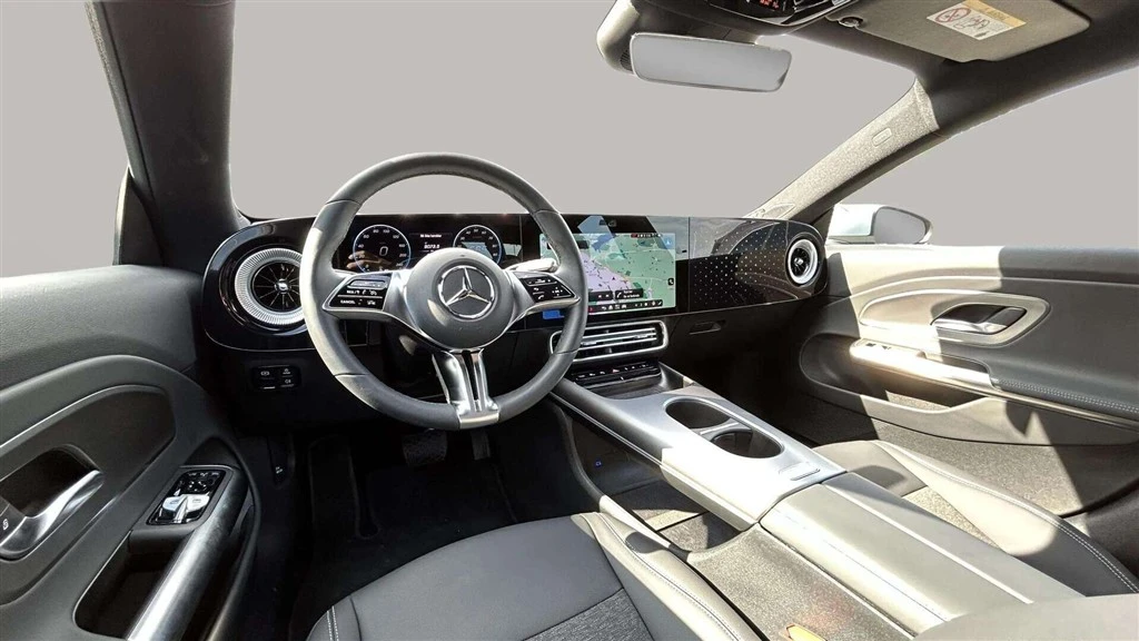 Mercedes-Benz-CLA-image-12