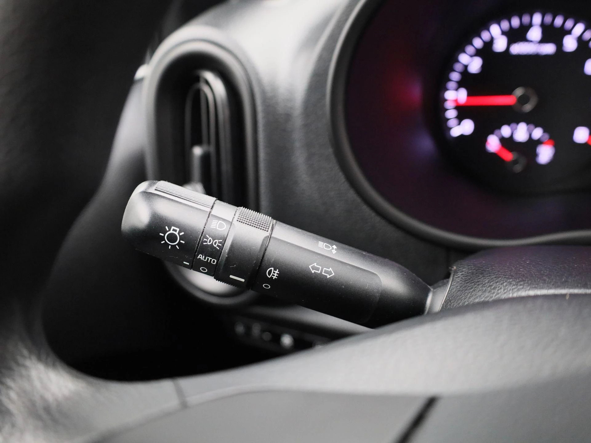 Kia-Picanto-image-17