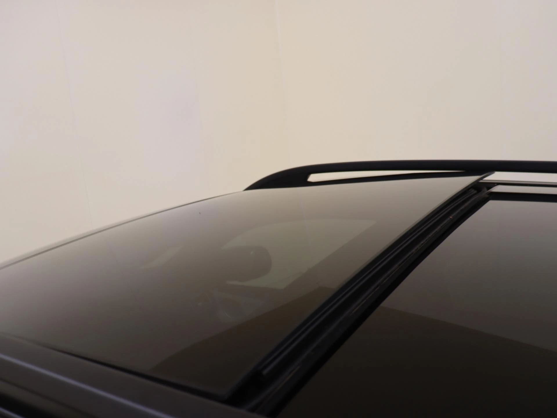Mercedes-Benz-GLE-image-28