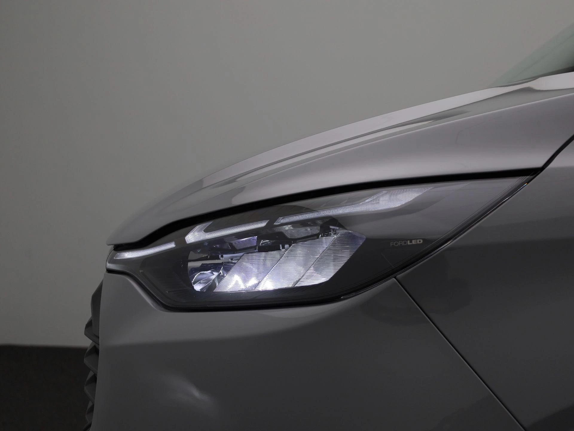 Ford-Transit Custom-image-14