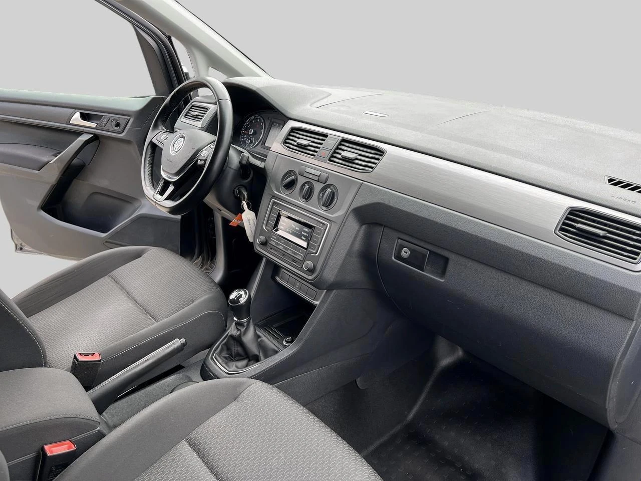 Volkswagen-Caddy-image-17