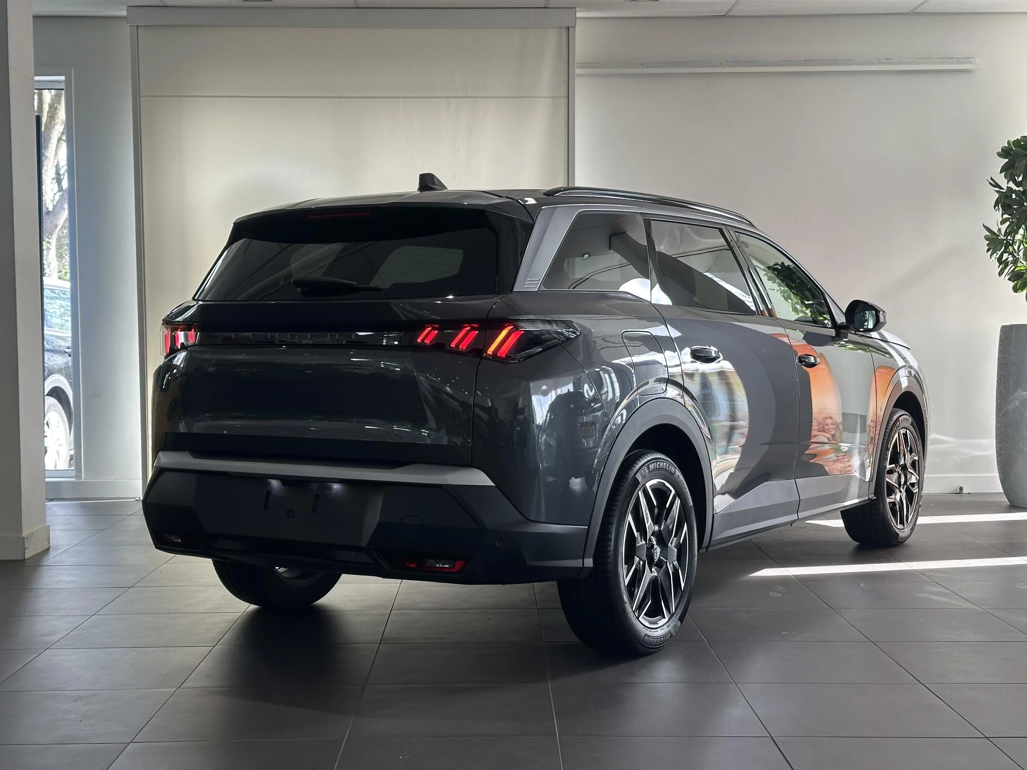 Peugeot-5008-image-4