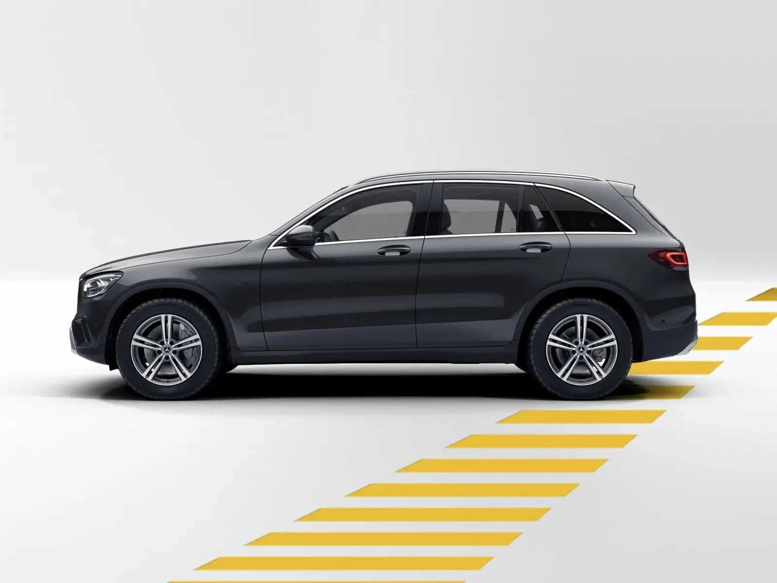 Mercedes-Benz-GLC 300 e-image-3