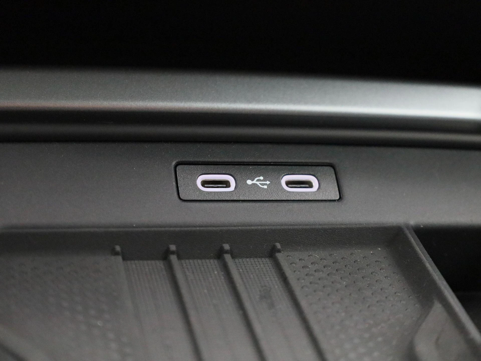 Volkswagen T-Roc 1.5 eTsi Life First Edition 150 PK|