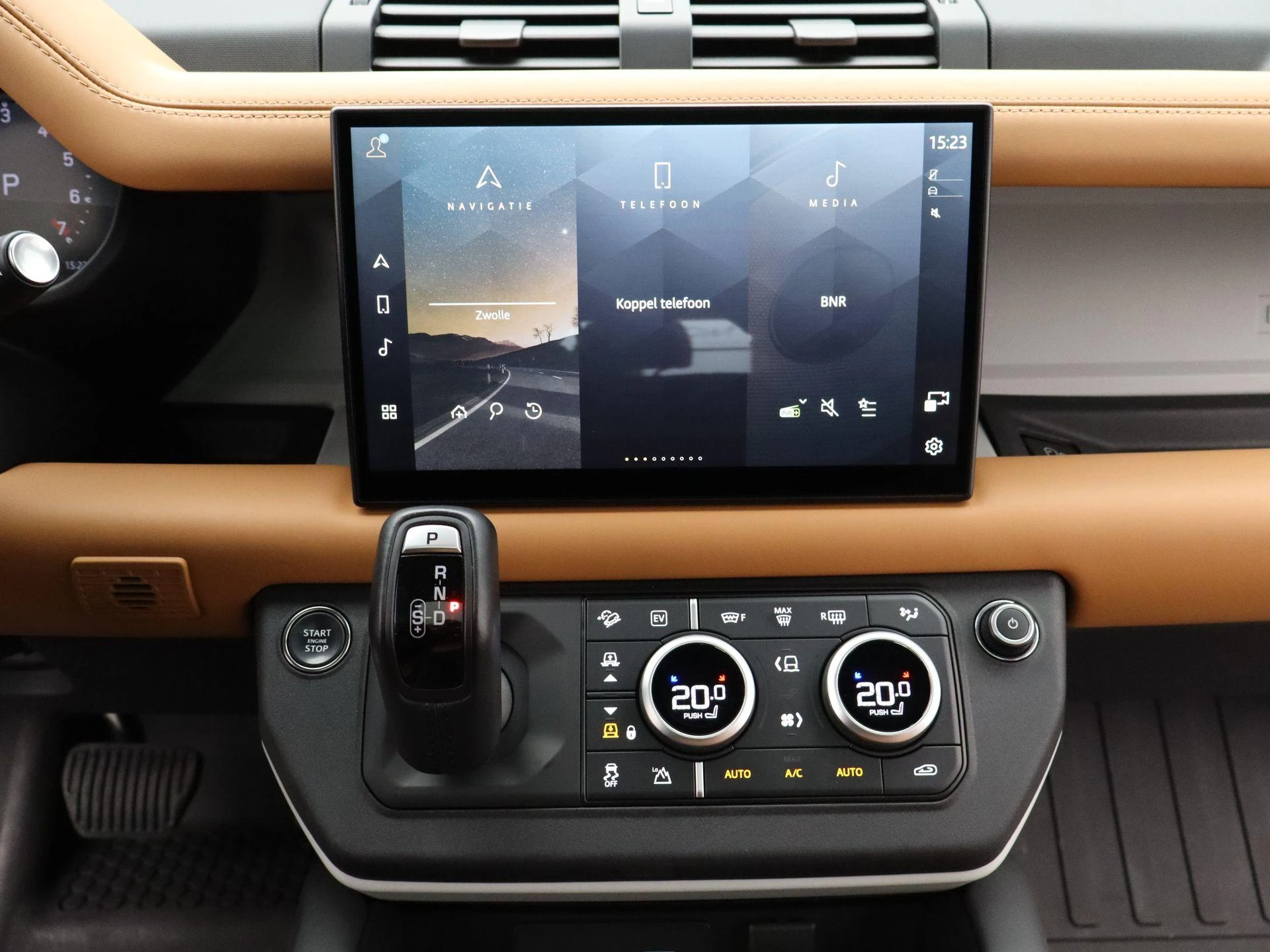 Land Rover-Defender-image-9