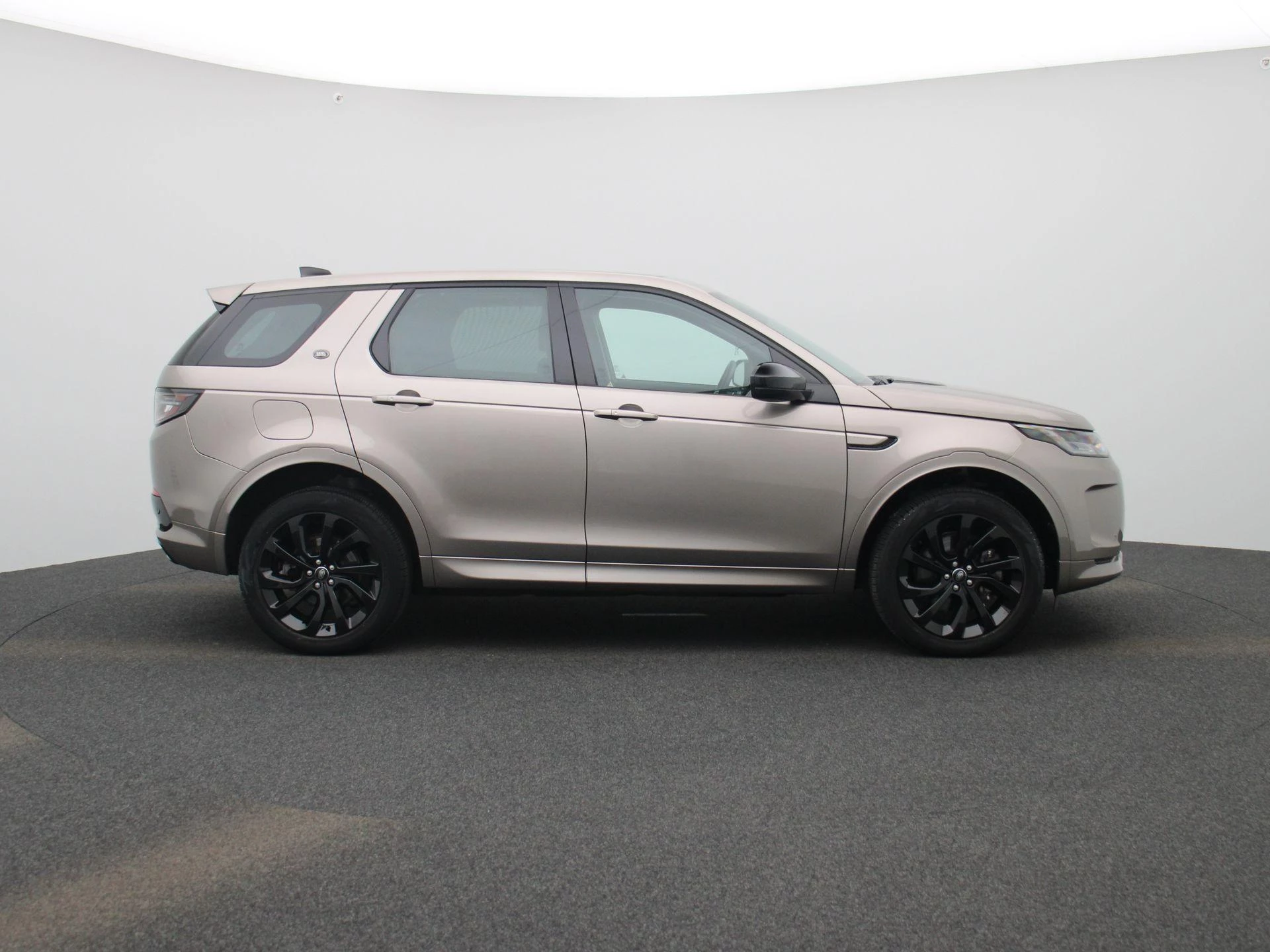 Land Rover-Discovery Sport-image-5