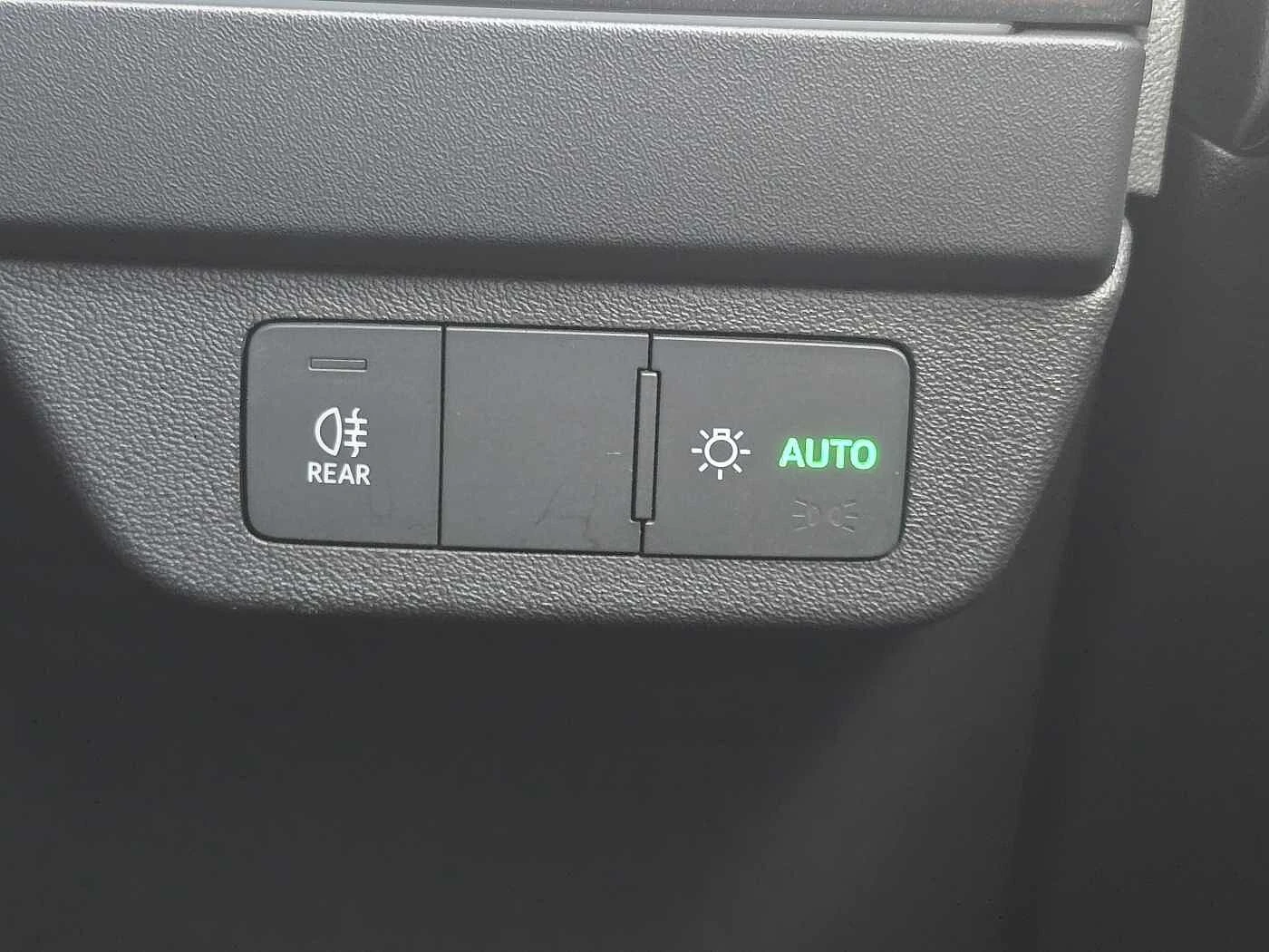Audi-Q4 Sportback e-tron-image-28