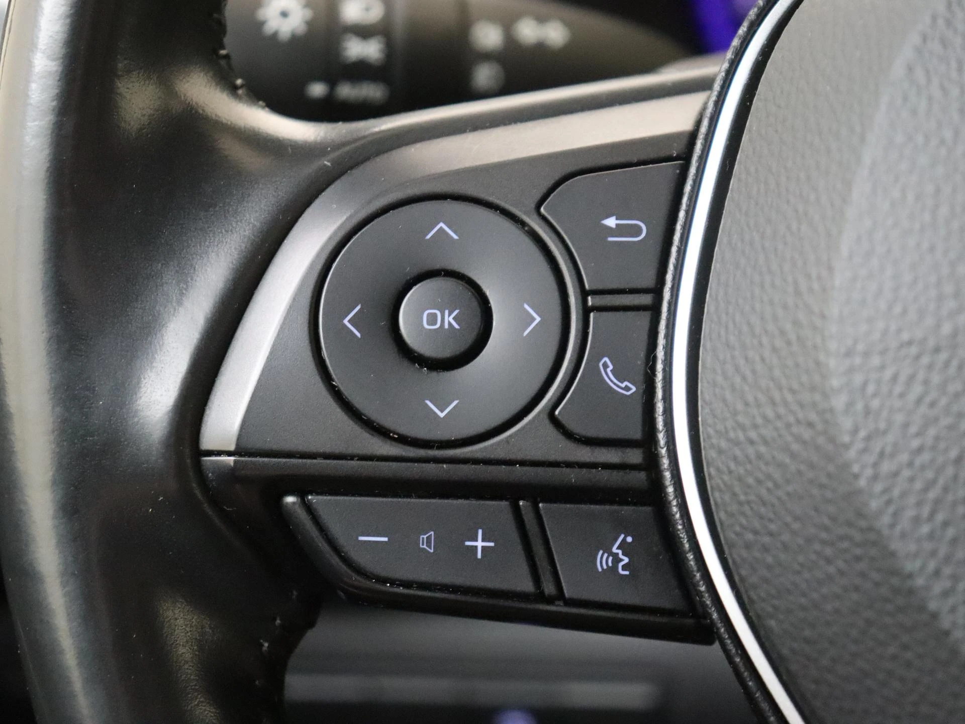 Toyota-Corolla-image-15