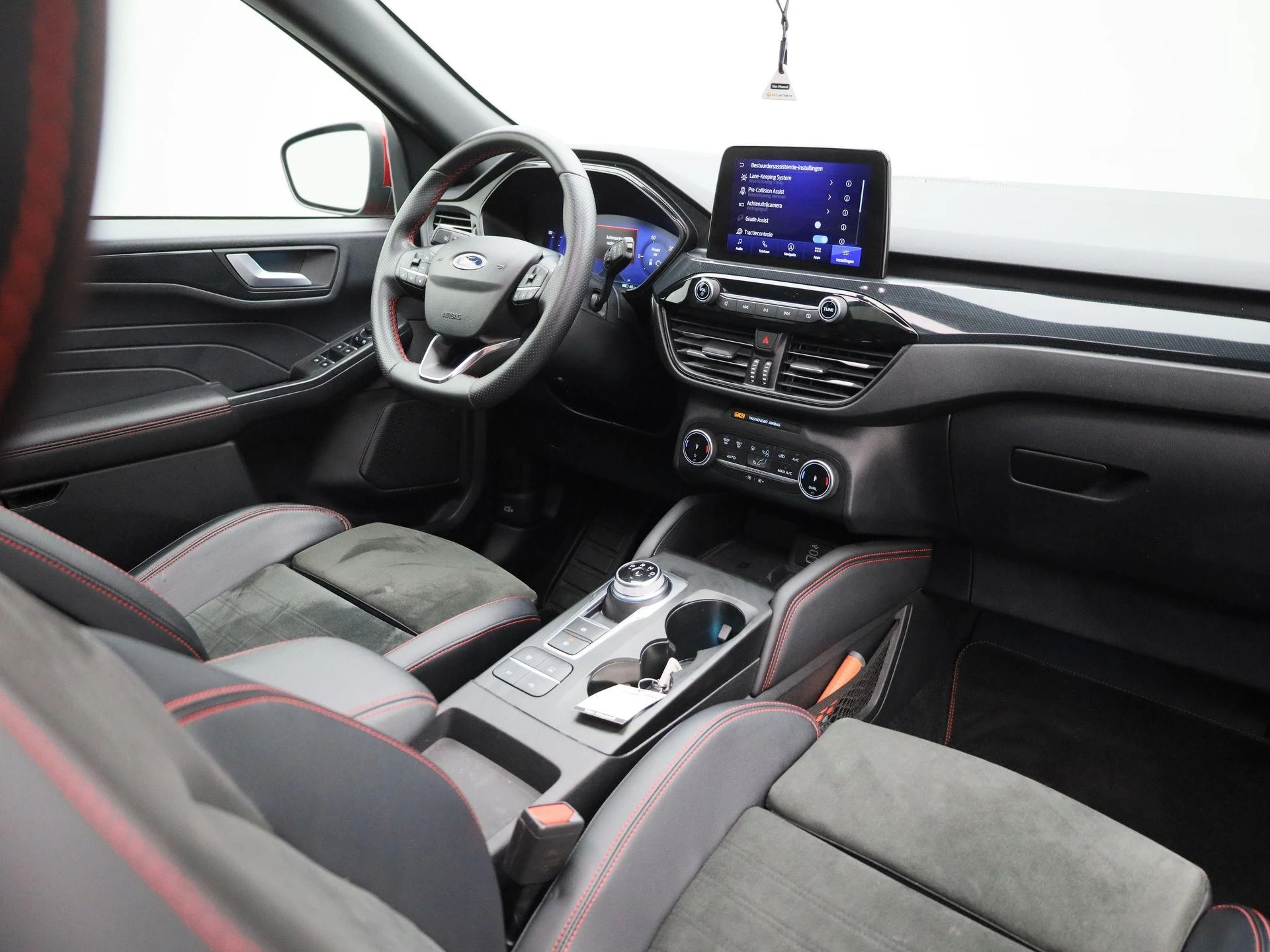 Ford-Kuga-image-35