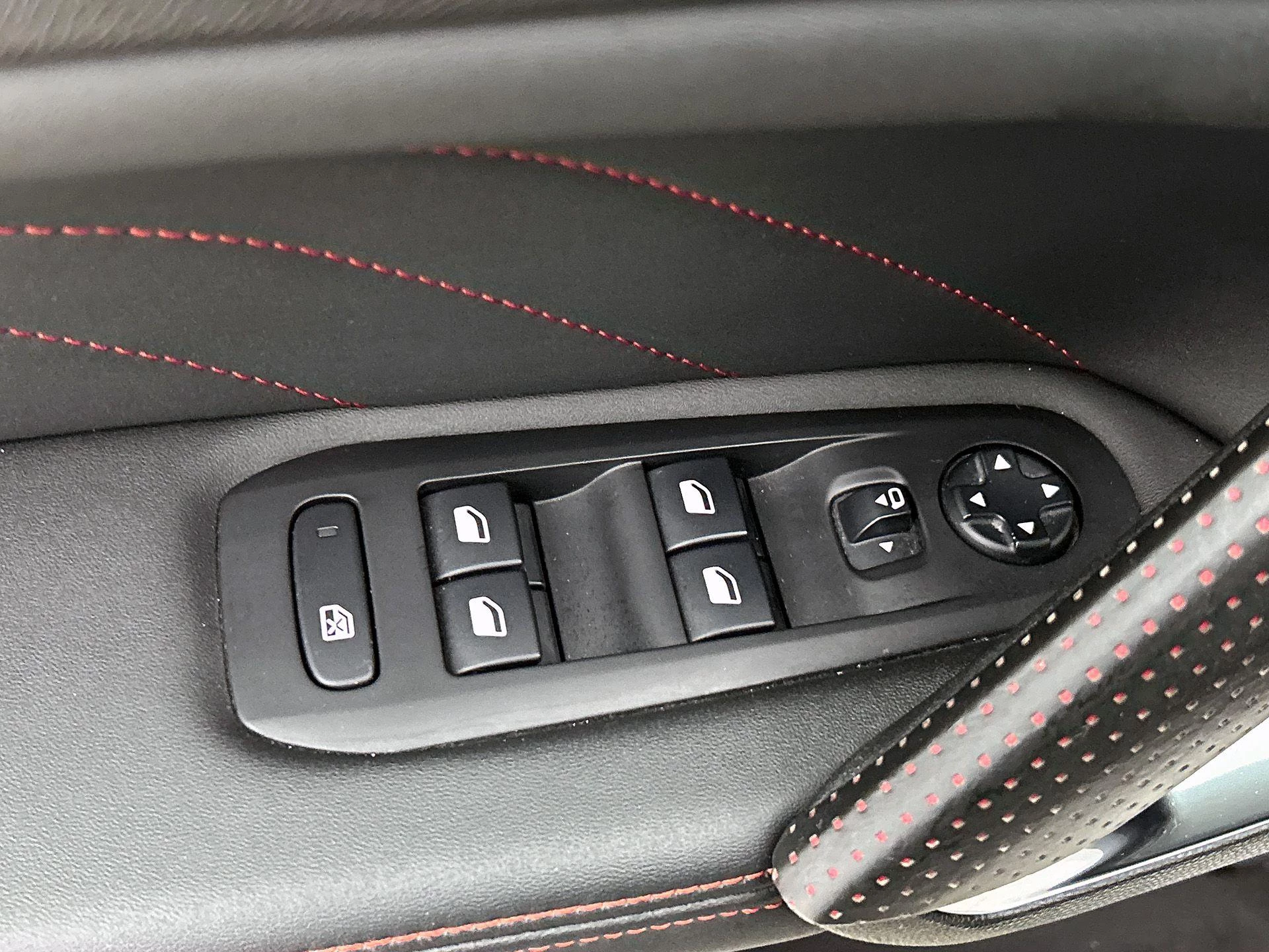 Peugeot-308-image-37