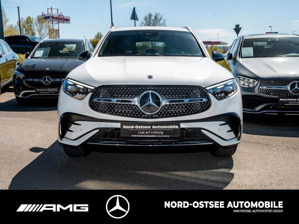 Mercedes-Benz GLC 200 4M EDITION AMG MEMORY 360 AHK NAVI TEMPO AMG Line