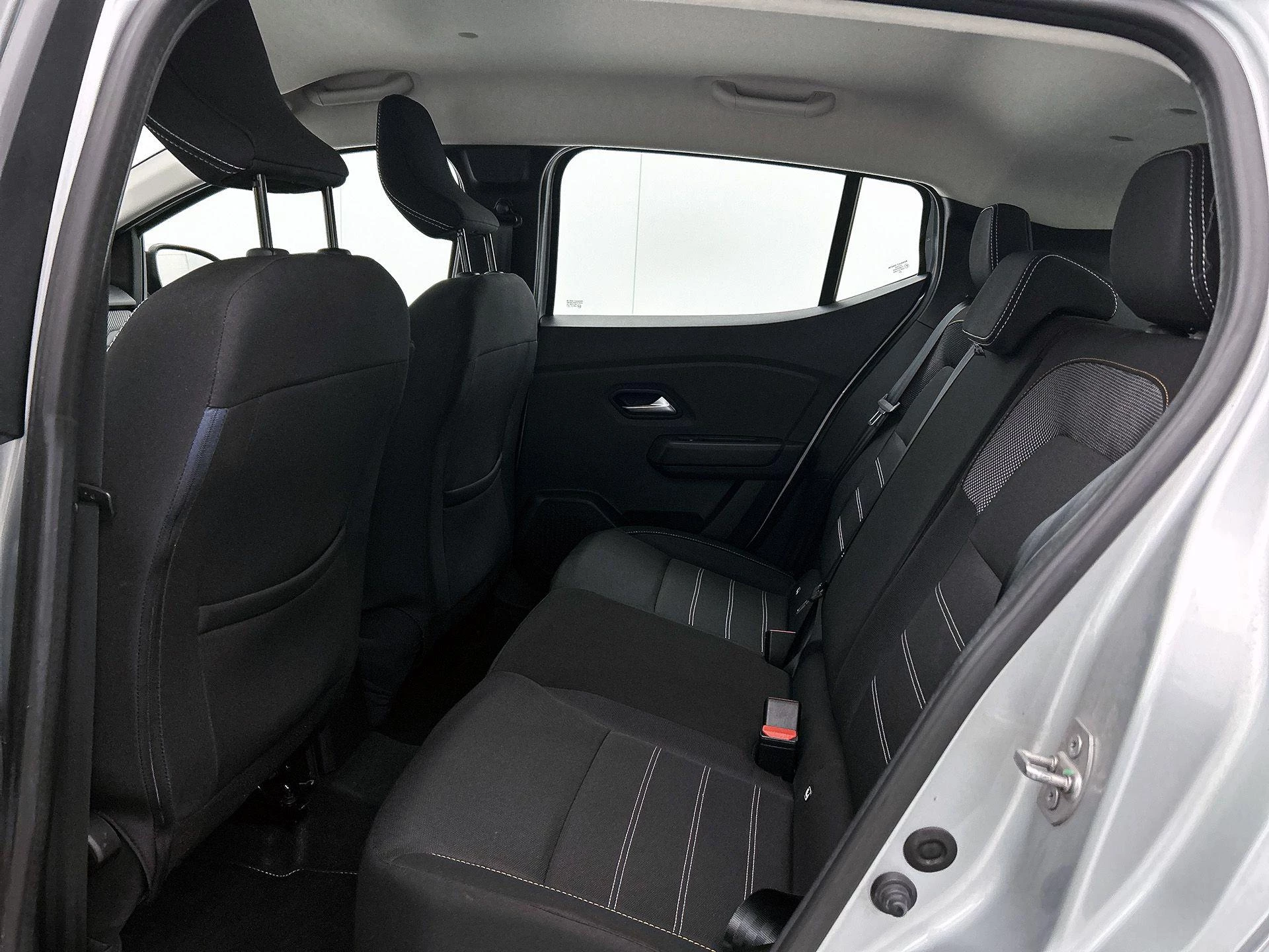 Dacia-Sandero Stepway-image-25