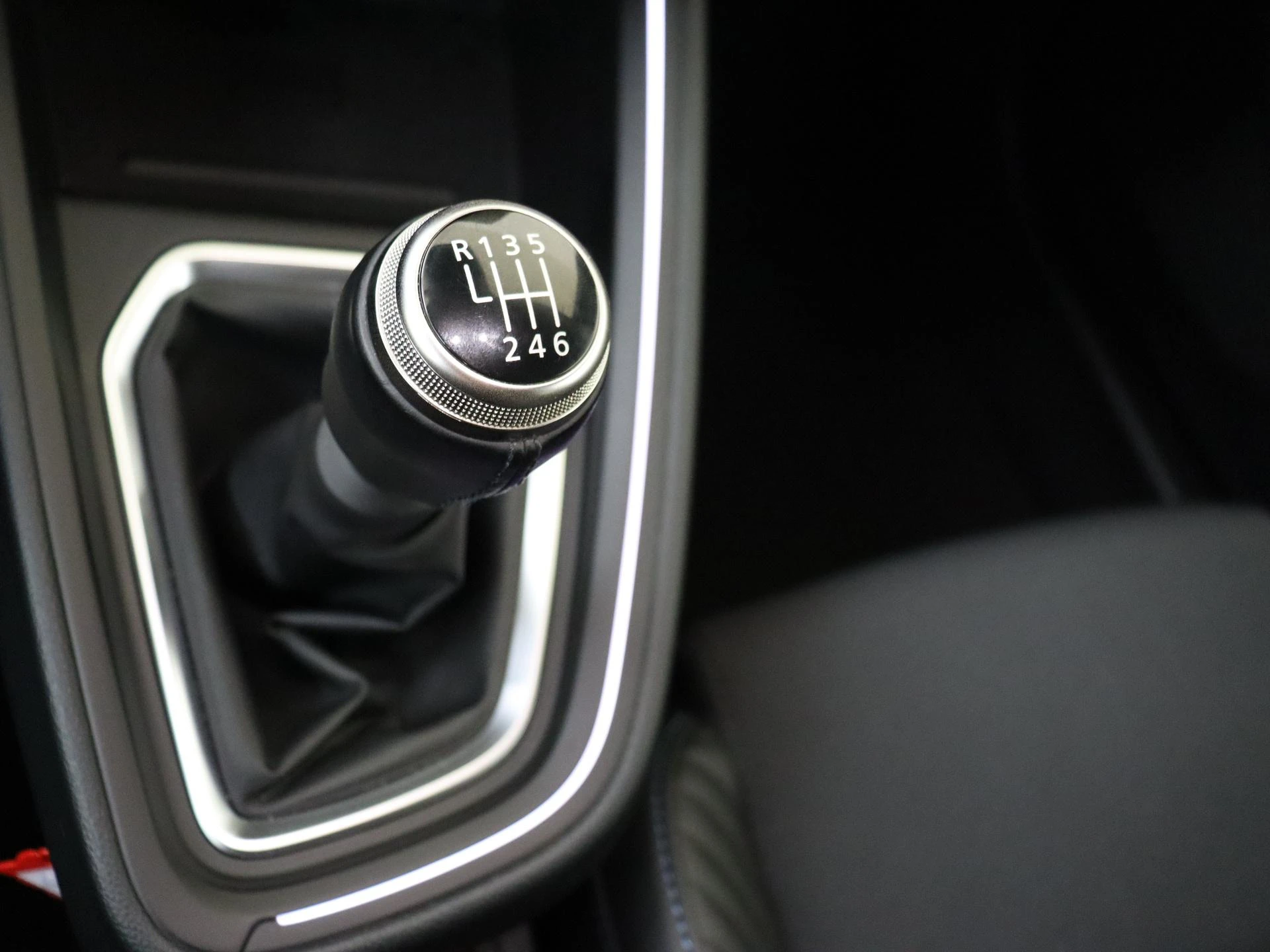 Renault-Clio-image-13