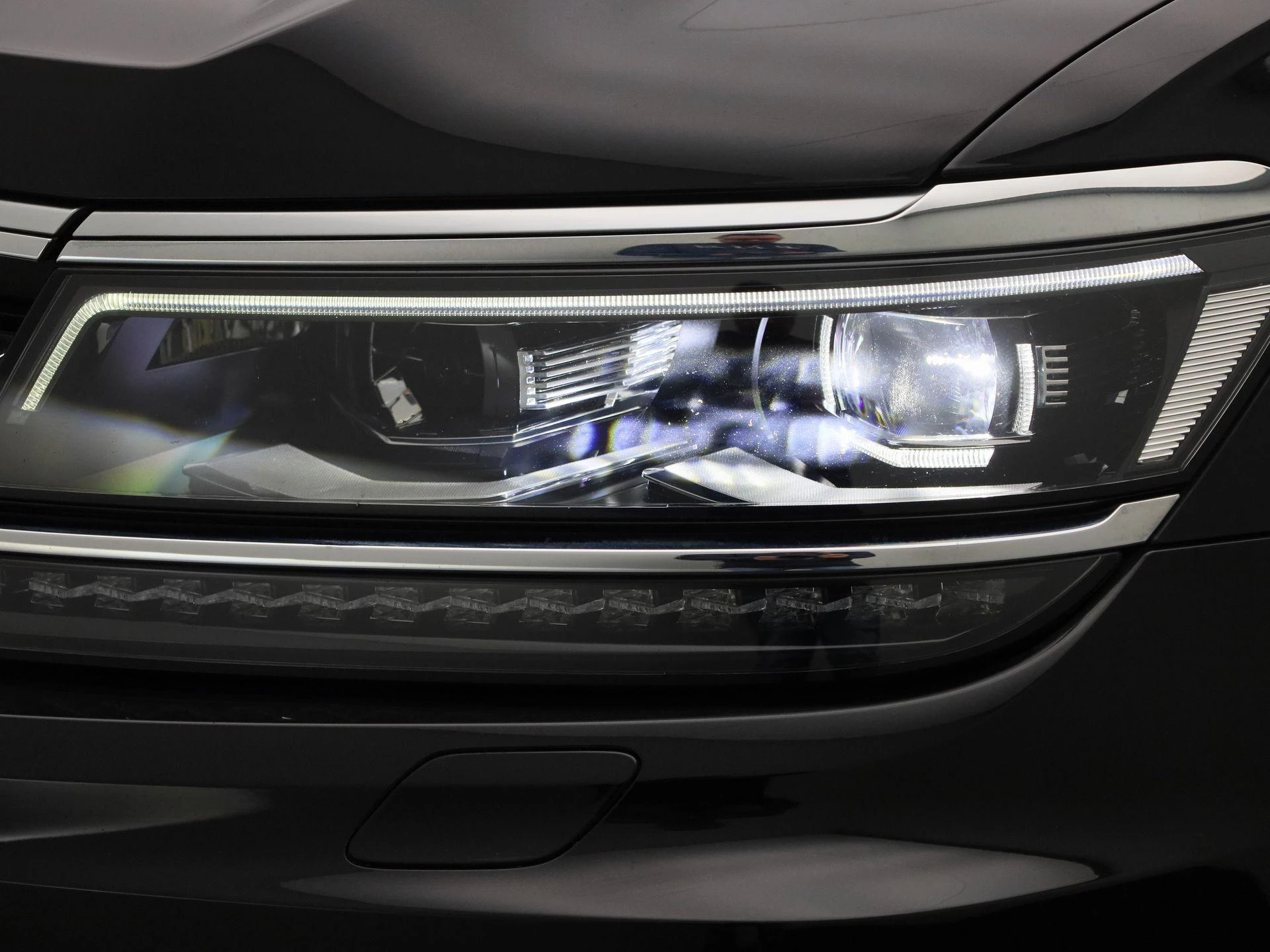Volkswagen-Tiguan Allspace-image-13