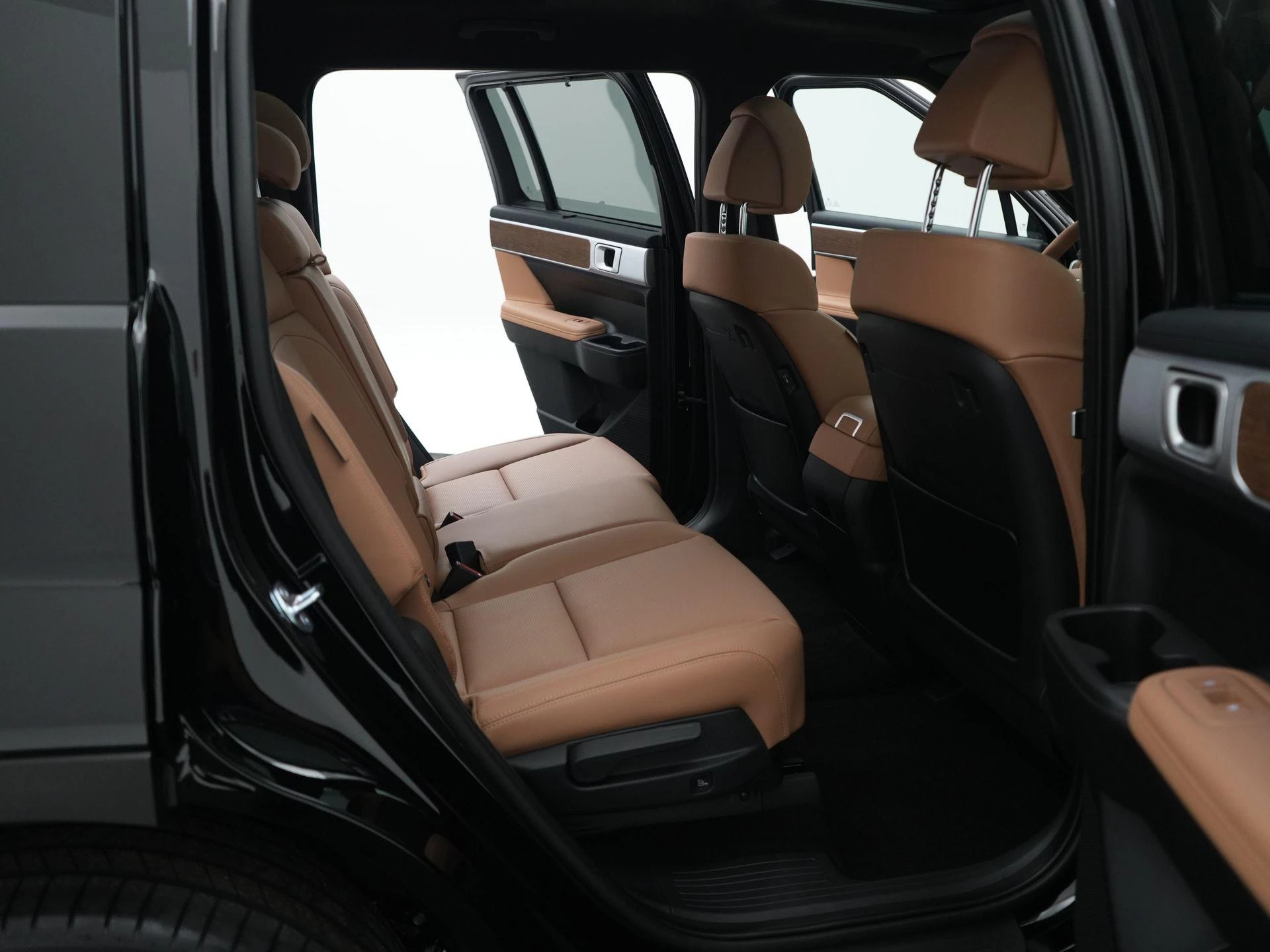 Hyundai-Santa Fe-image-45