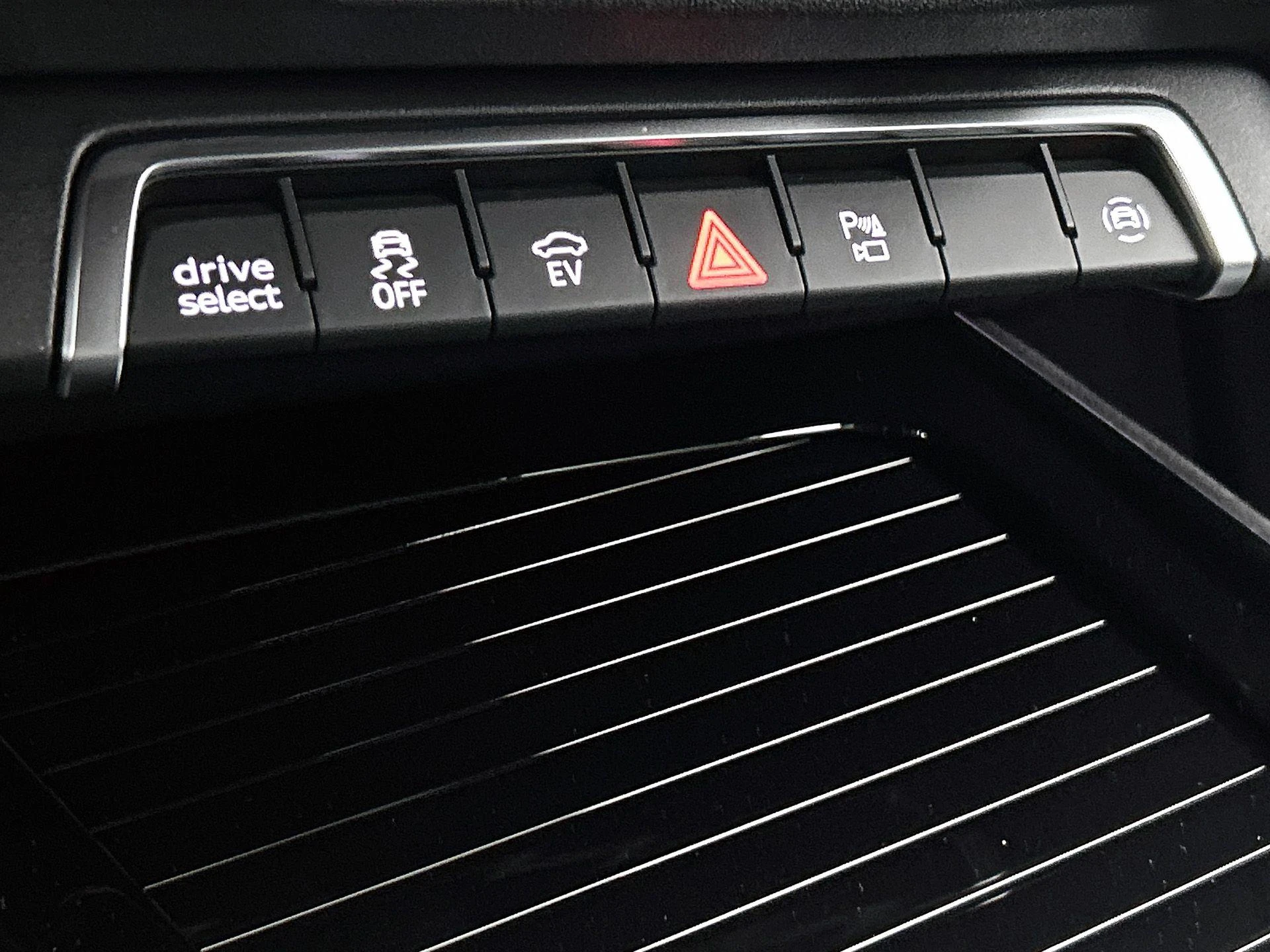 Audi-Q3-image-12