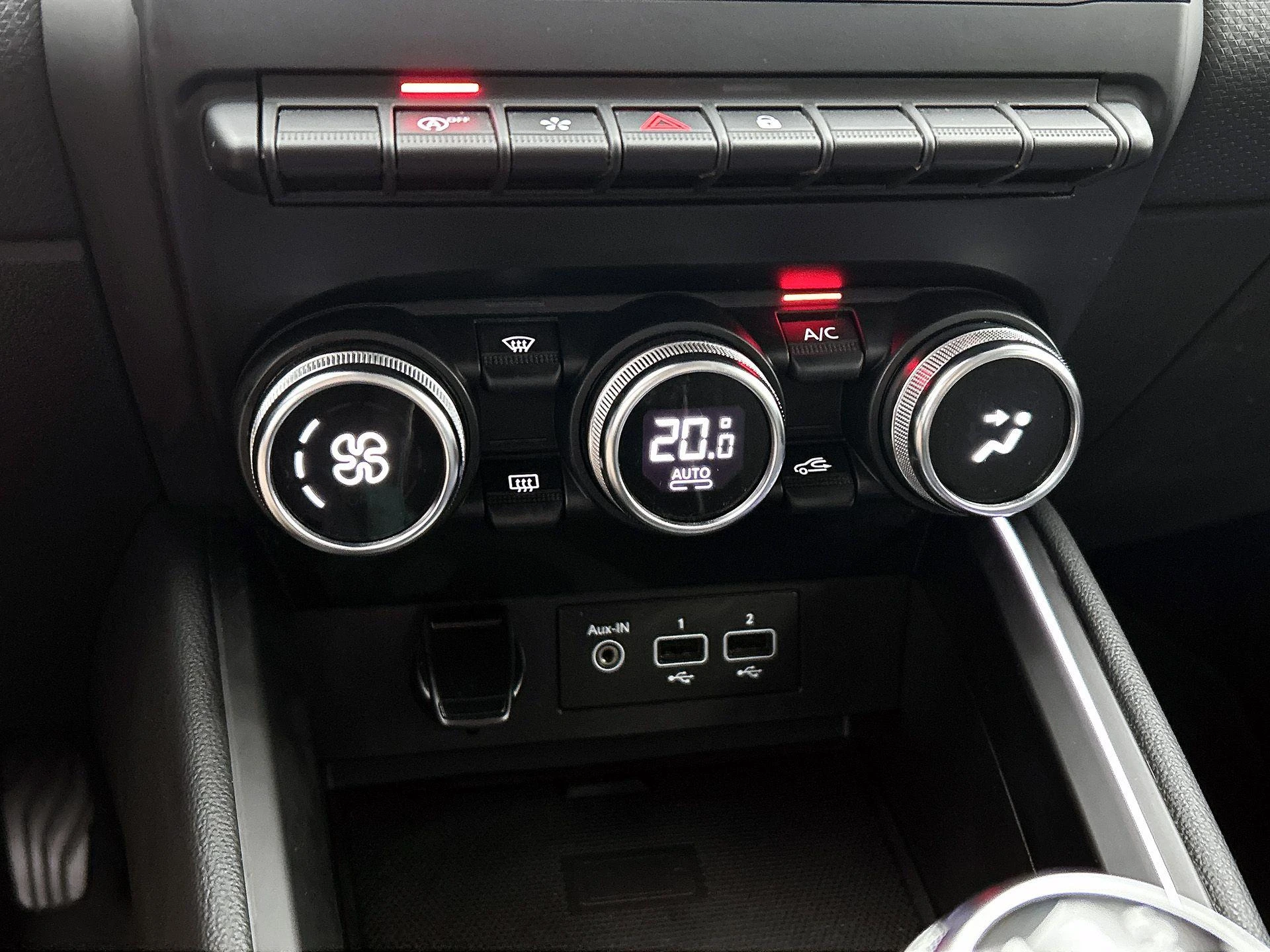 Renault-Clio-image-25