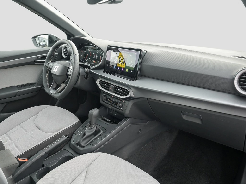 SEAT-Arona-image-7