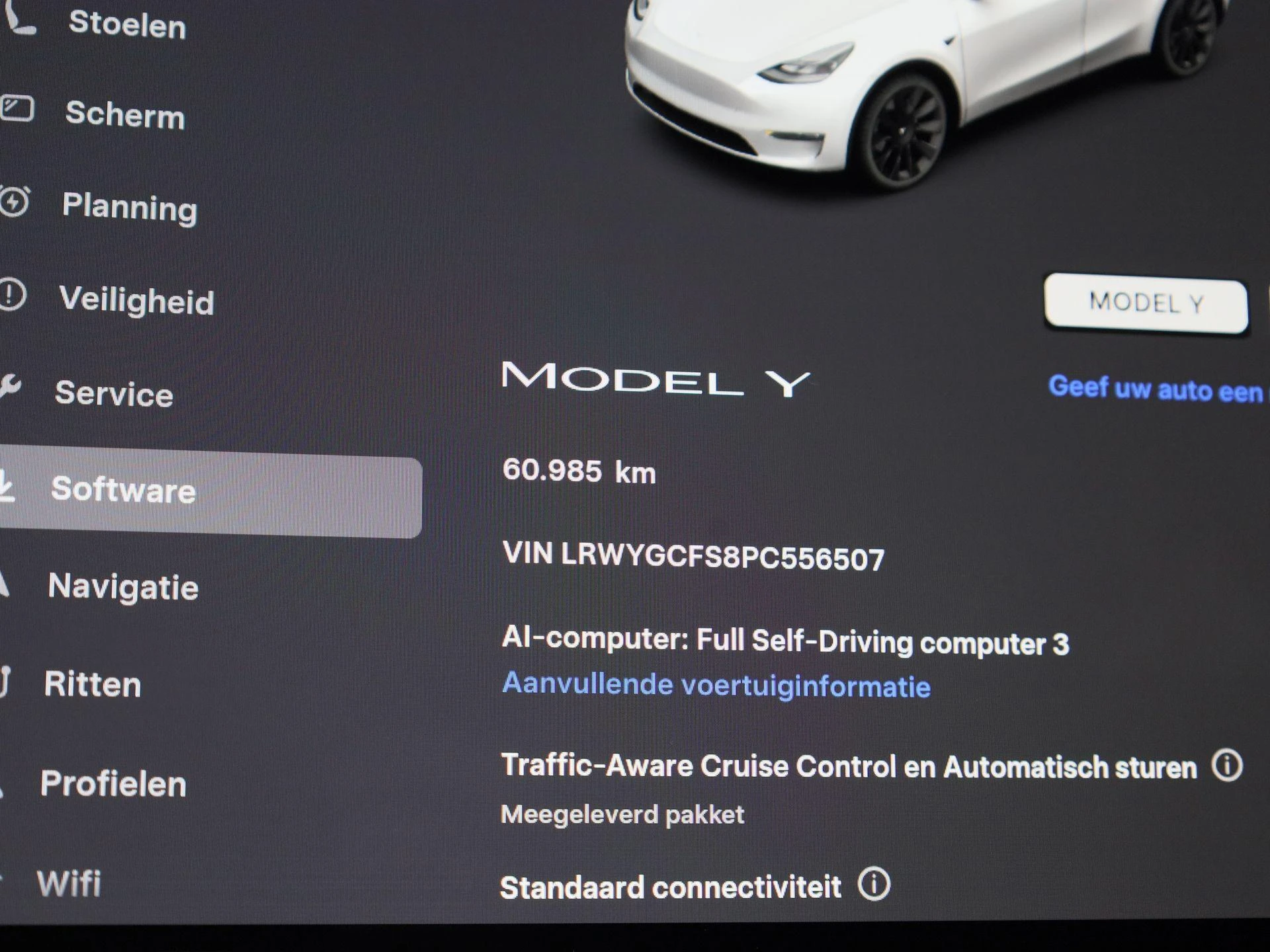 Tesla-Model Y-image-7