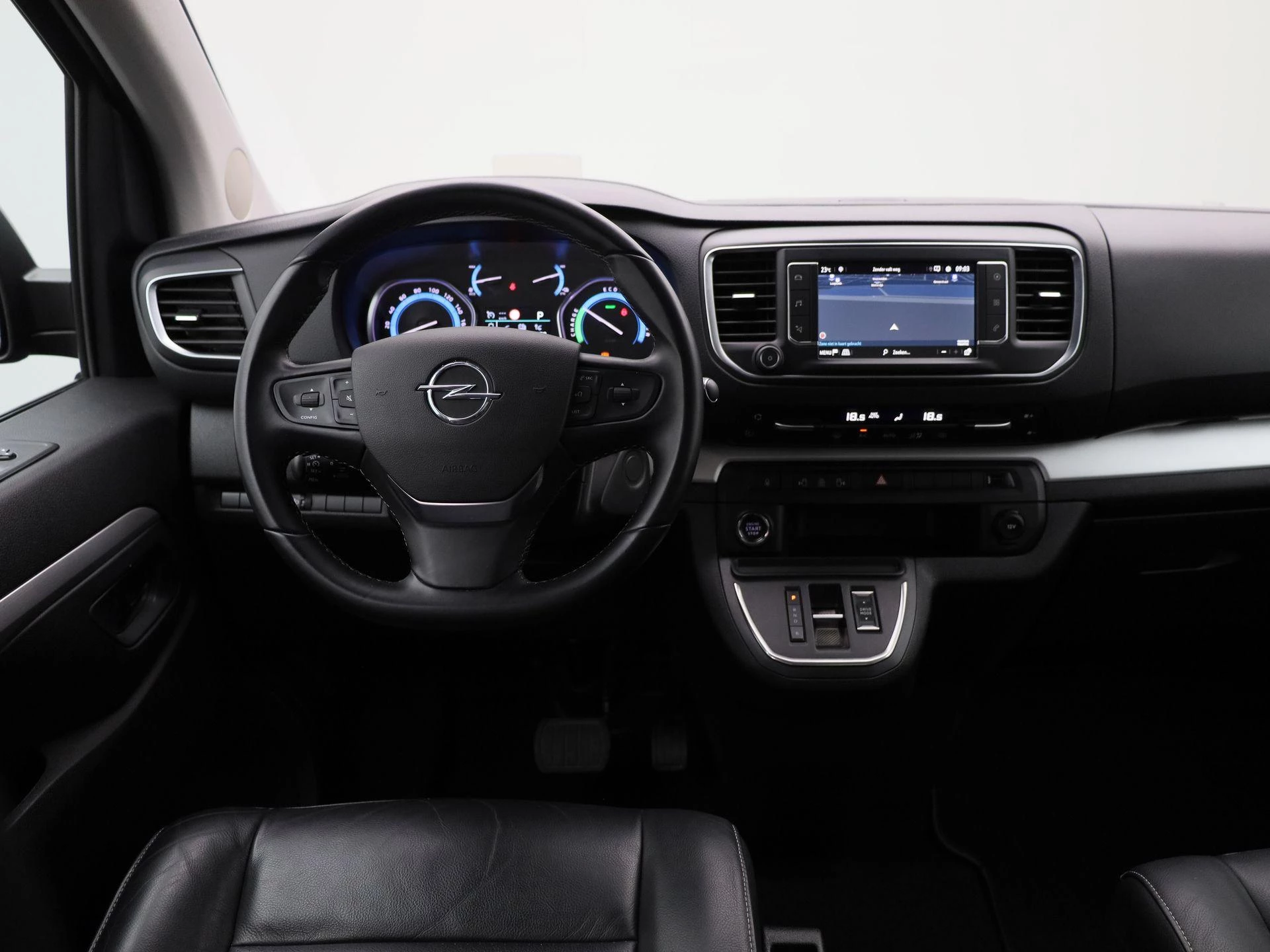 Opel-Zafira e-Life-image-6