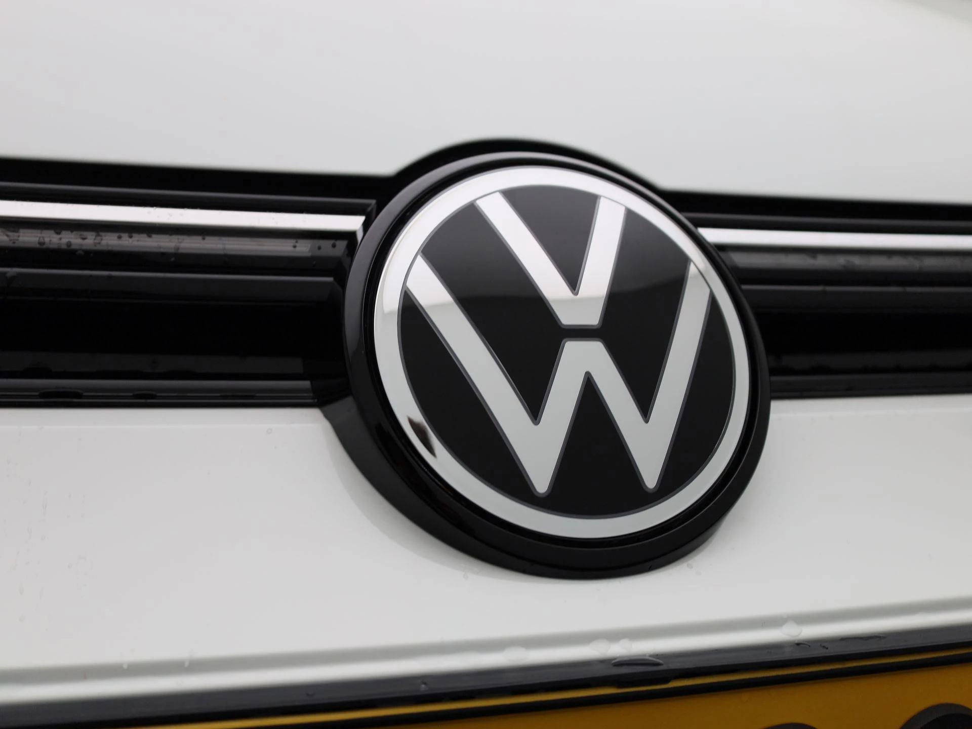 Volkswagen-Golf-image-40