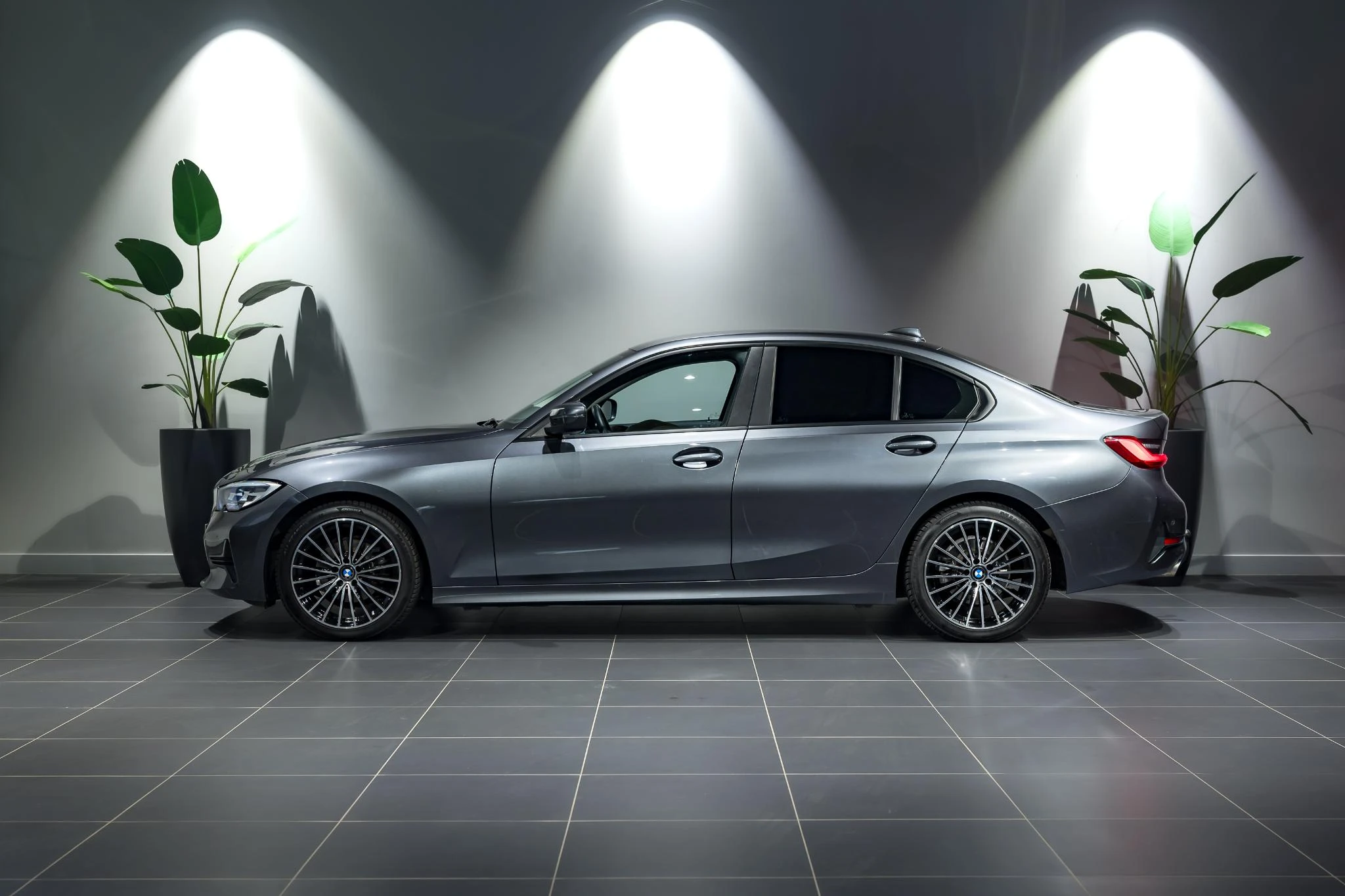BMW-Série 3-image-3