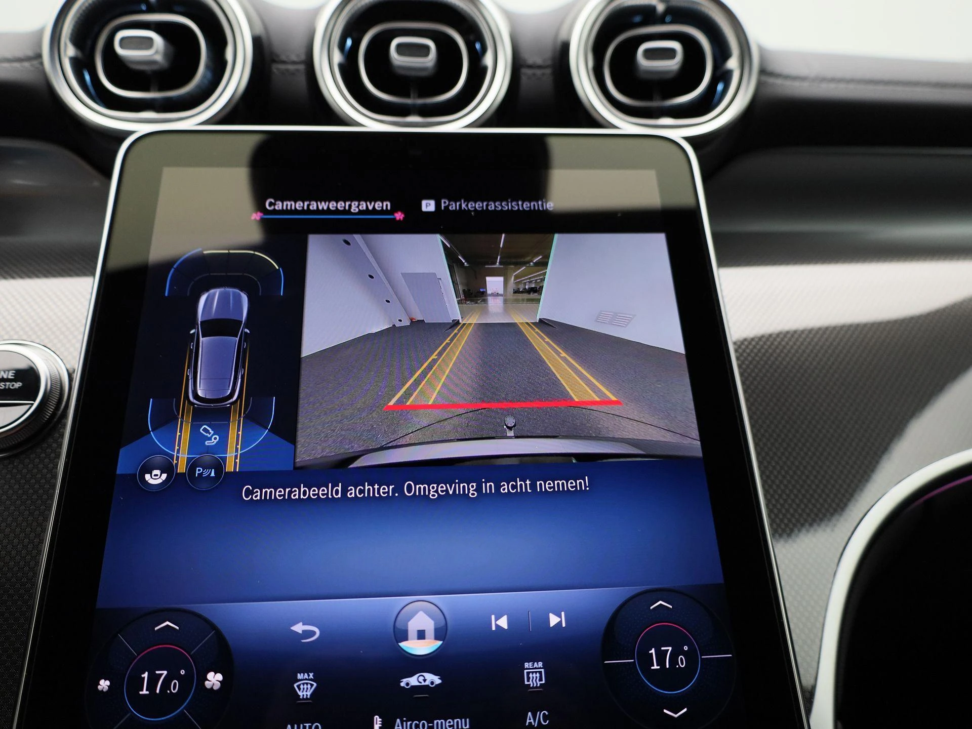 Mercedes-Benz-GLC-image-33