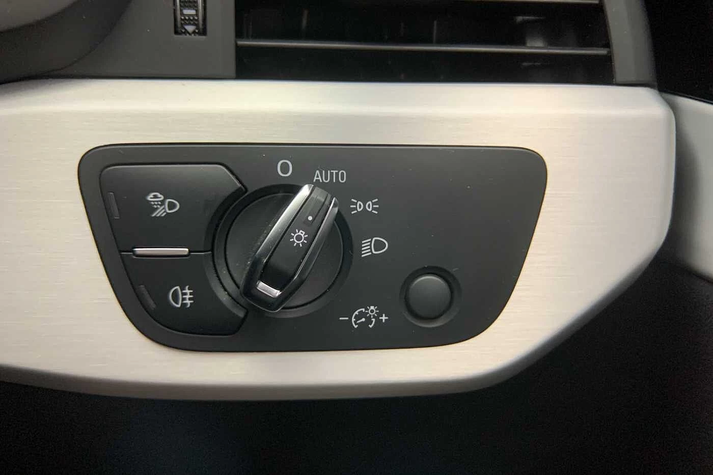 Audi-A4-image-14