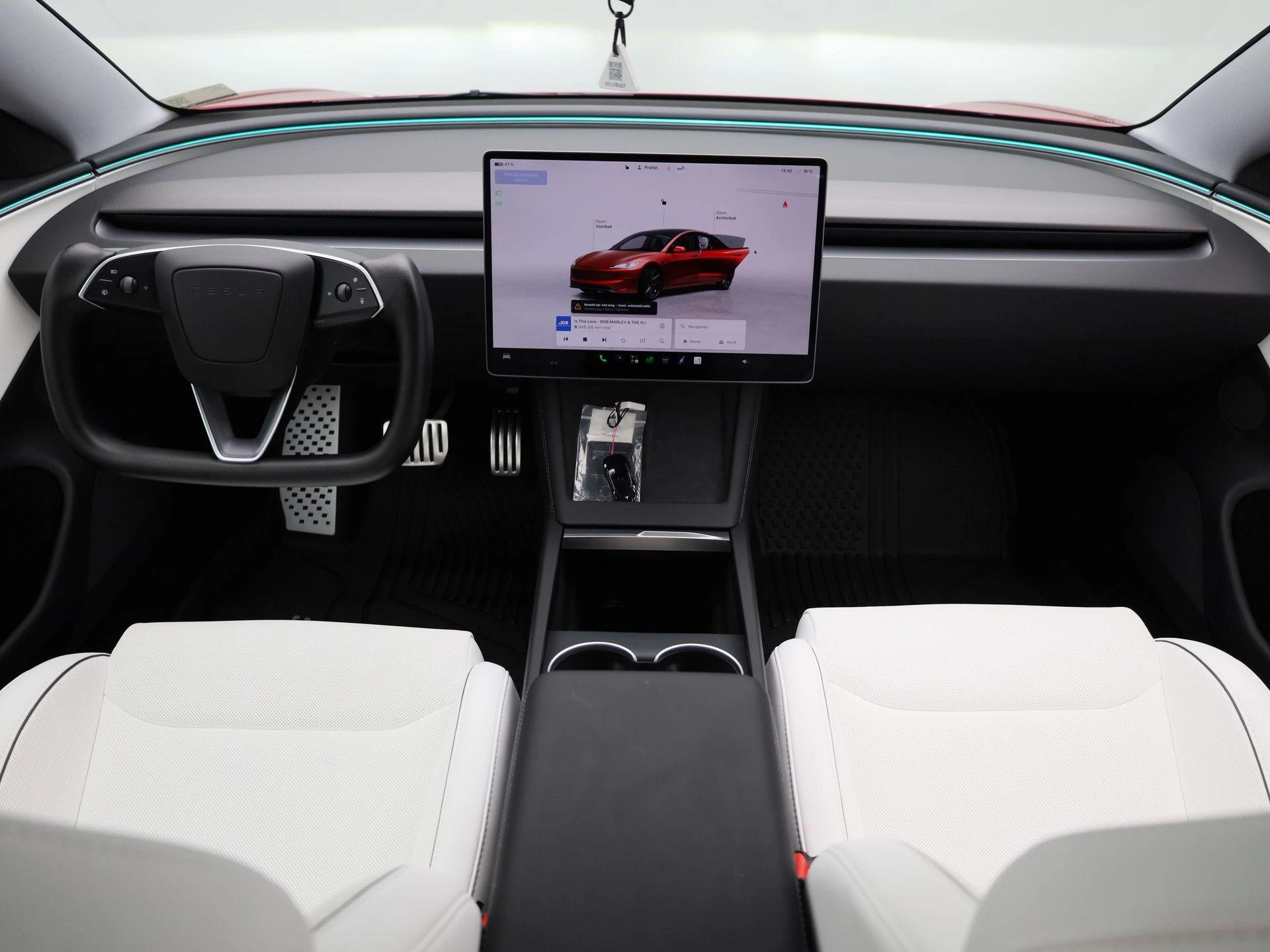 Tesla-Model 3-image-8
