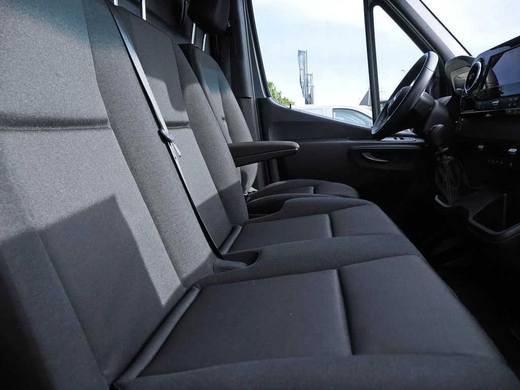 Mercedes-Benz-Sprinter 317-image-10