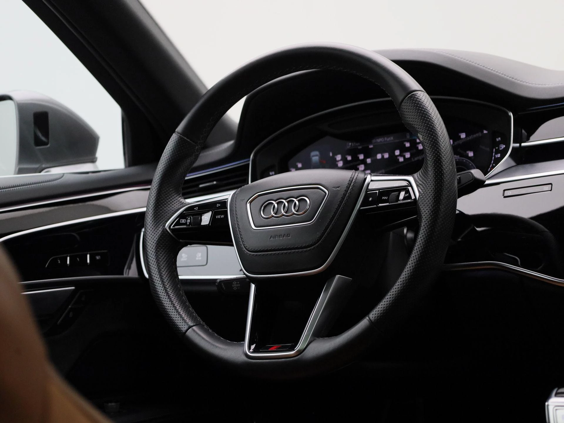 Audi A8 60 TFSI e quattro