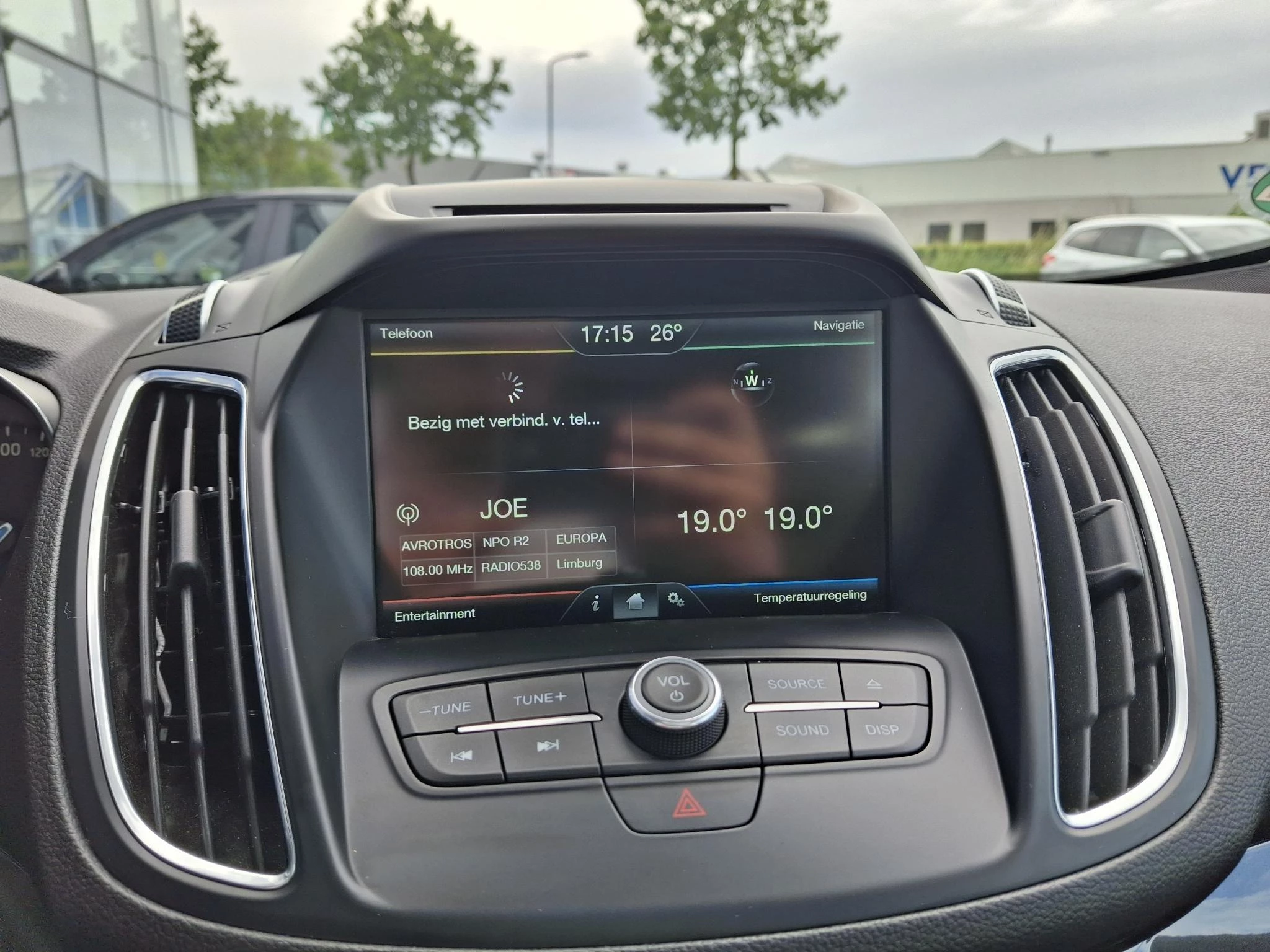 Ford-C-MAX-image-17