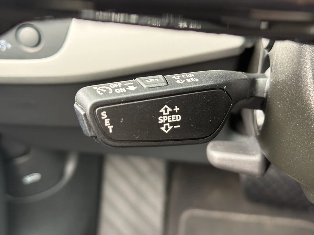 Audi A4 Avant 35 TDI *STANDHEIZUNG*AHK*NAVI*LED*
