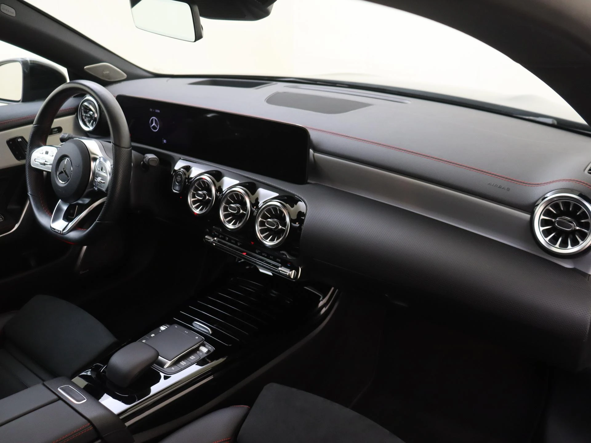 Mercedes-Benz CLA Shooting Brake 200 AMG Line