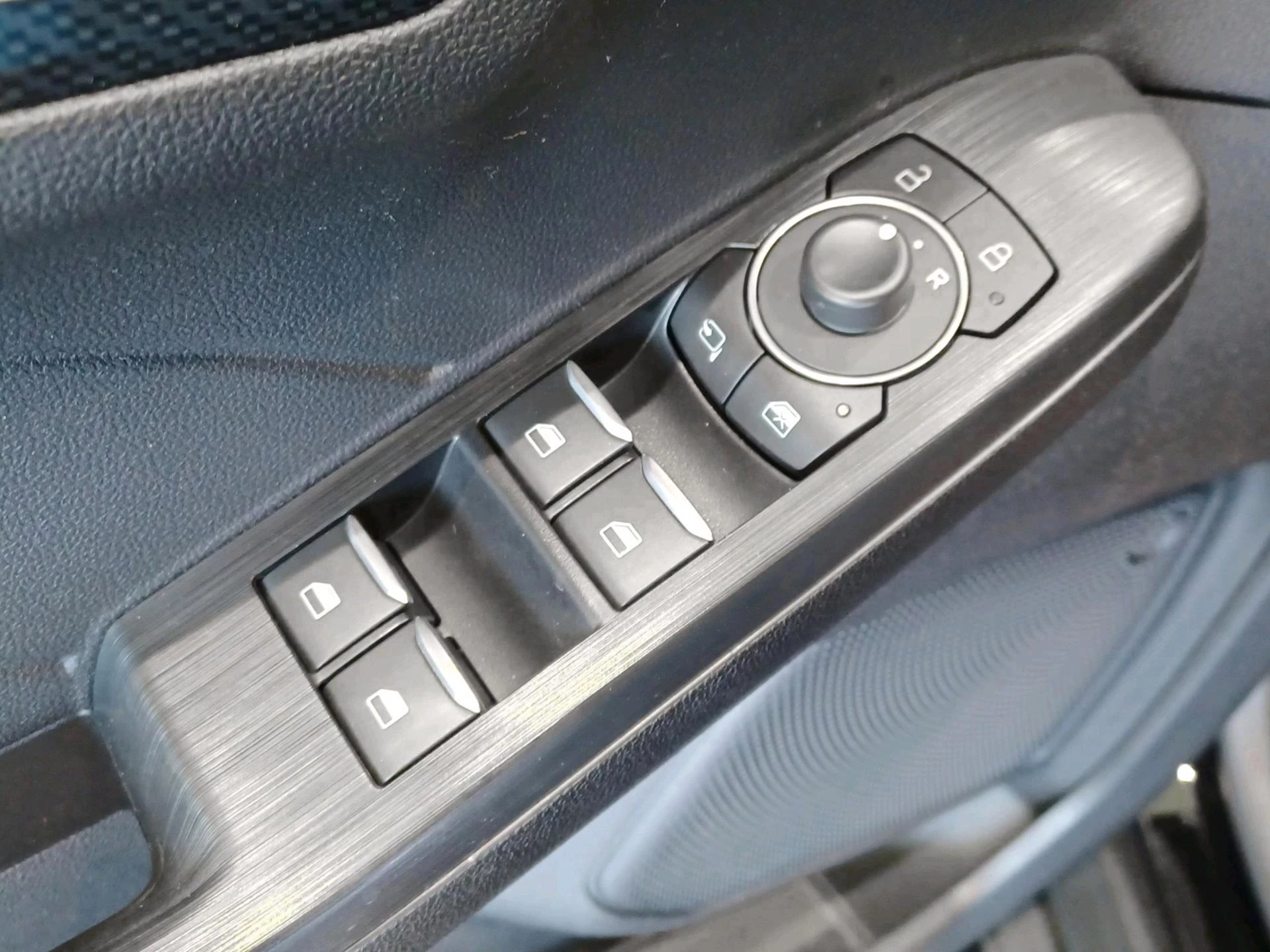 Ford Kuga 2.5i PHEV Aut. 165kW ST-Line X