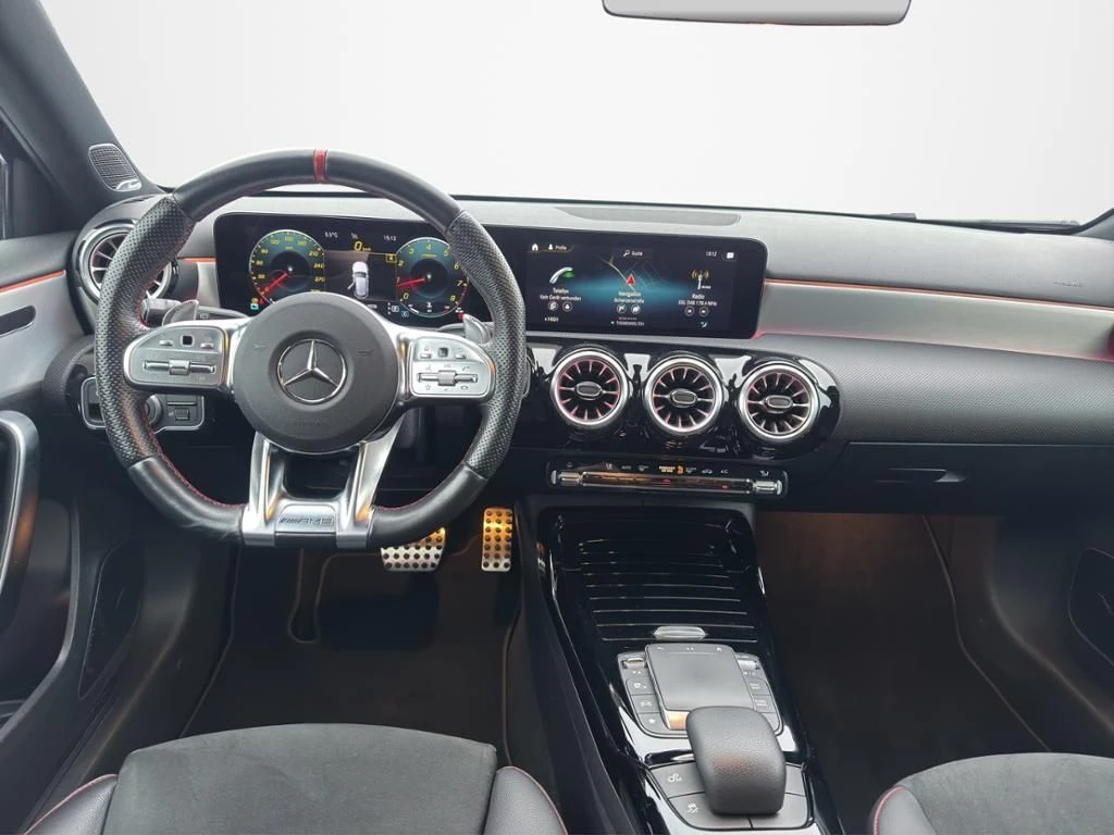 Mercedes-AMG-A-Klasse 45-image-17