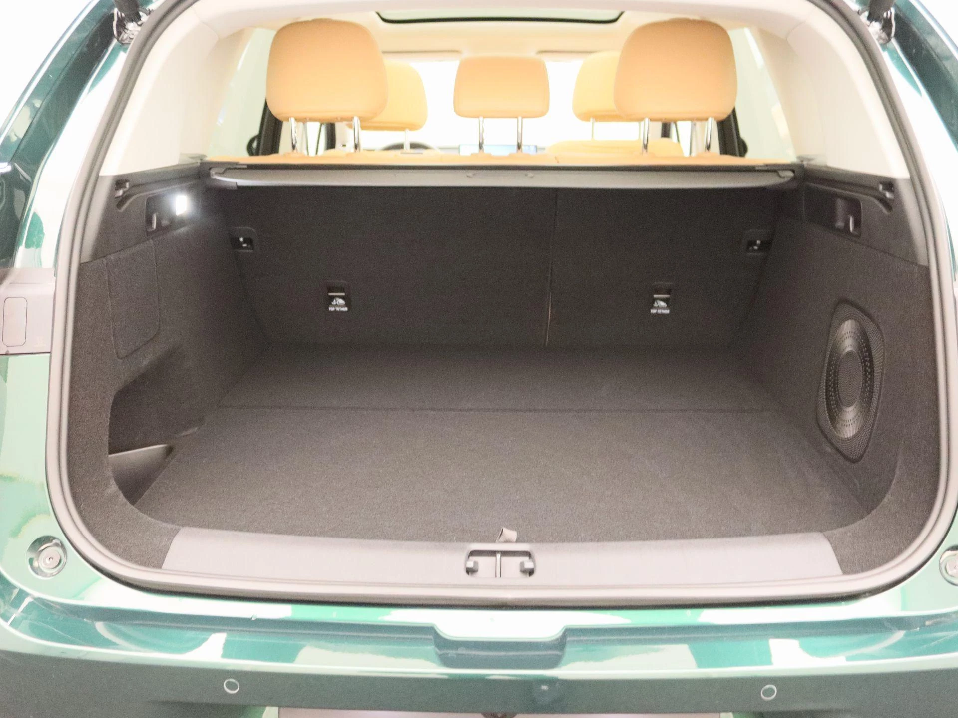 Leapmotor C10 Design REEV 28.4 kWh