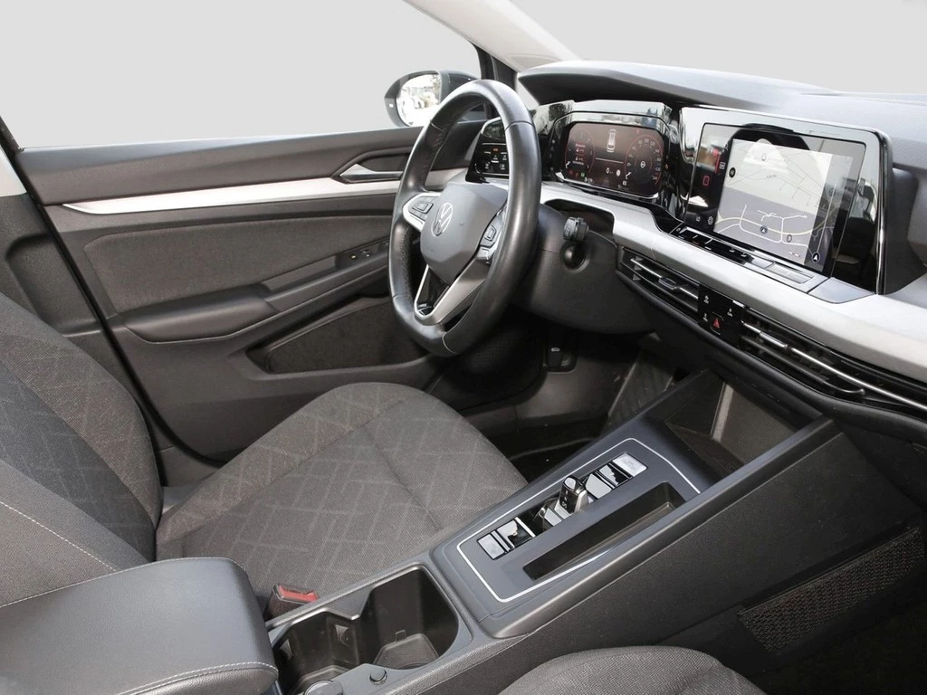 Volkswagen Golf VIII Variant 2.0 TDI DSG Life 16" ACC APP Connect LED