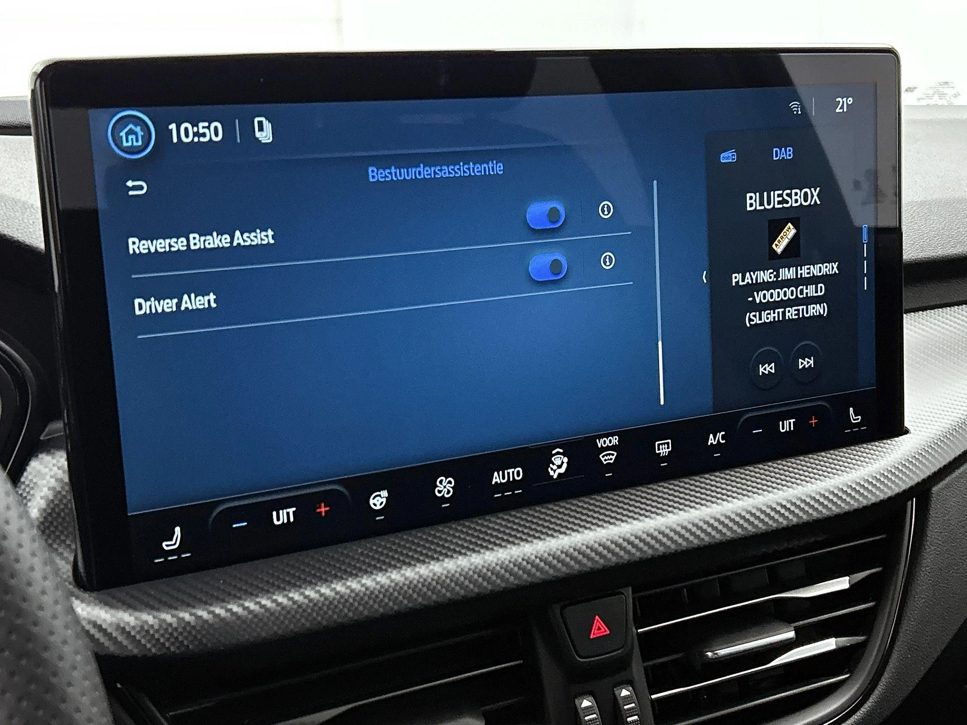 Ford-Kuga-image-17