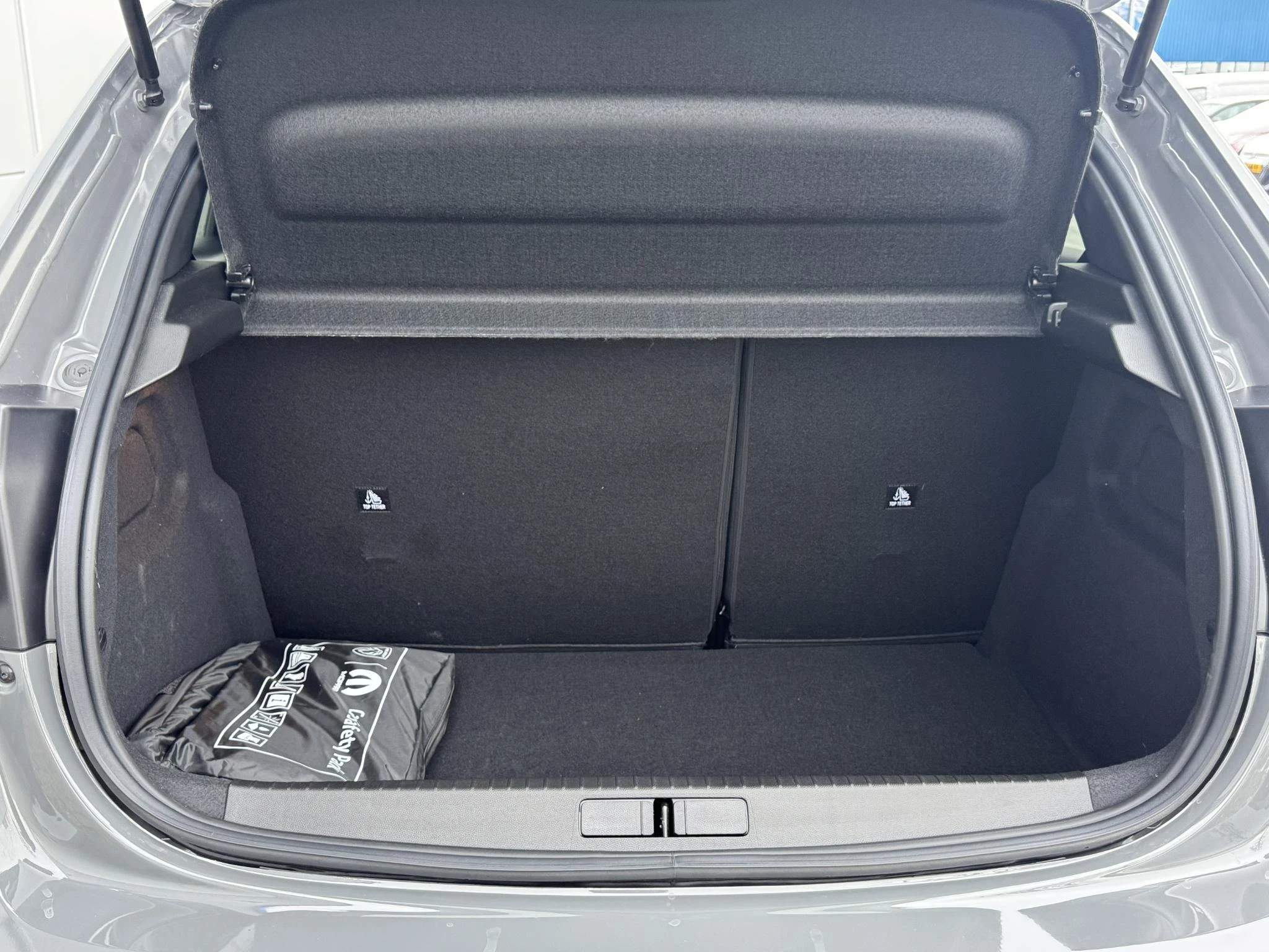 Peugeot-208-image-26