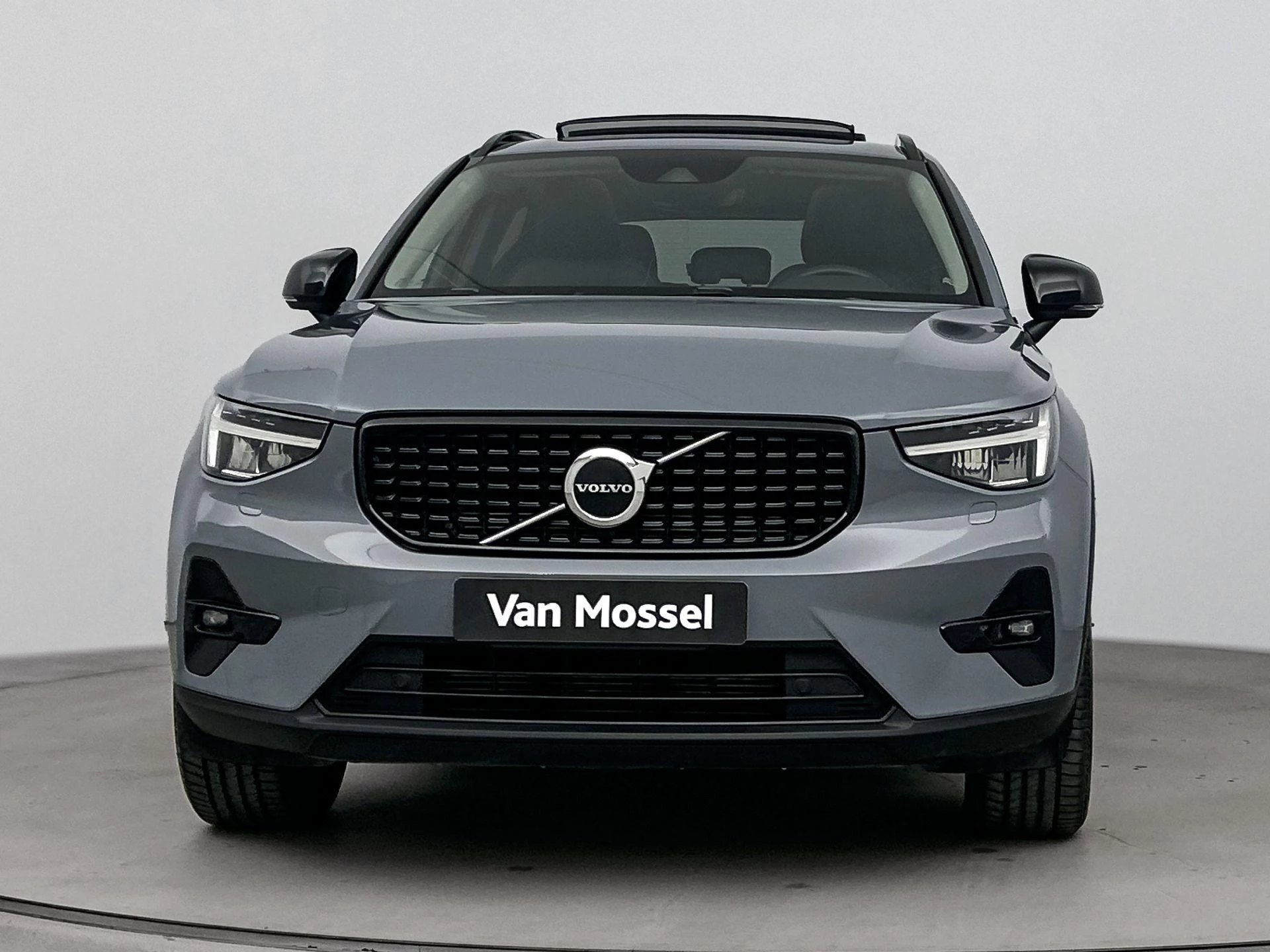 Volvo-XC40-image-4