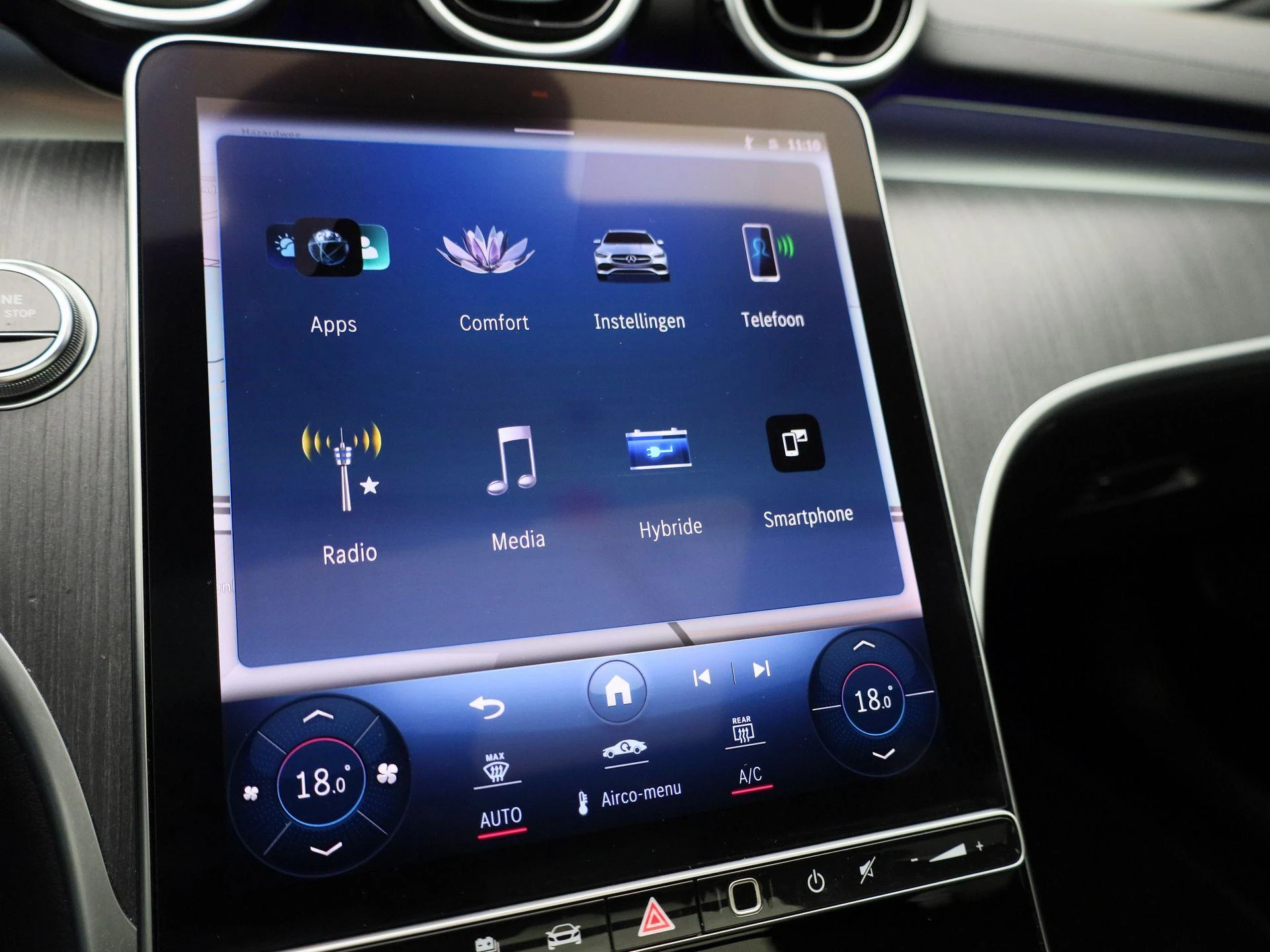 Mercedes-Benz-C-Klasse-image-17