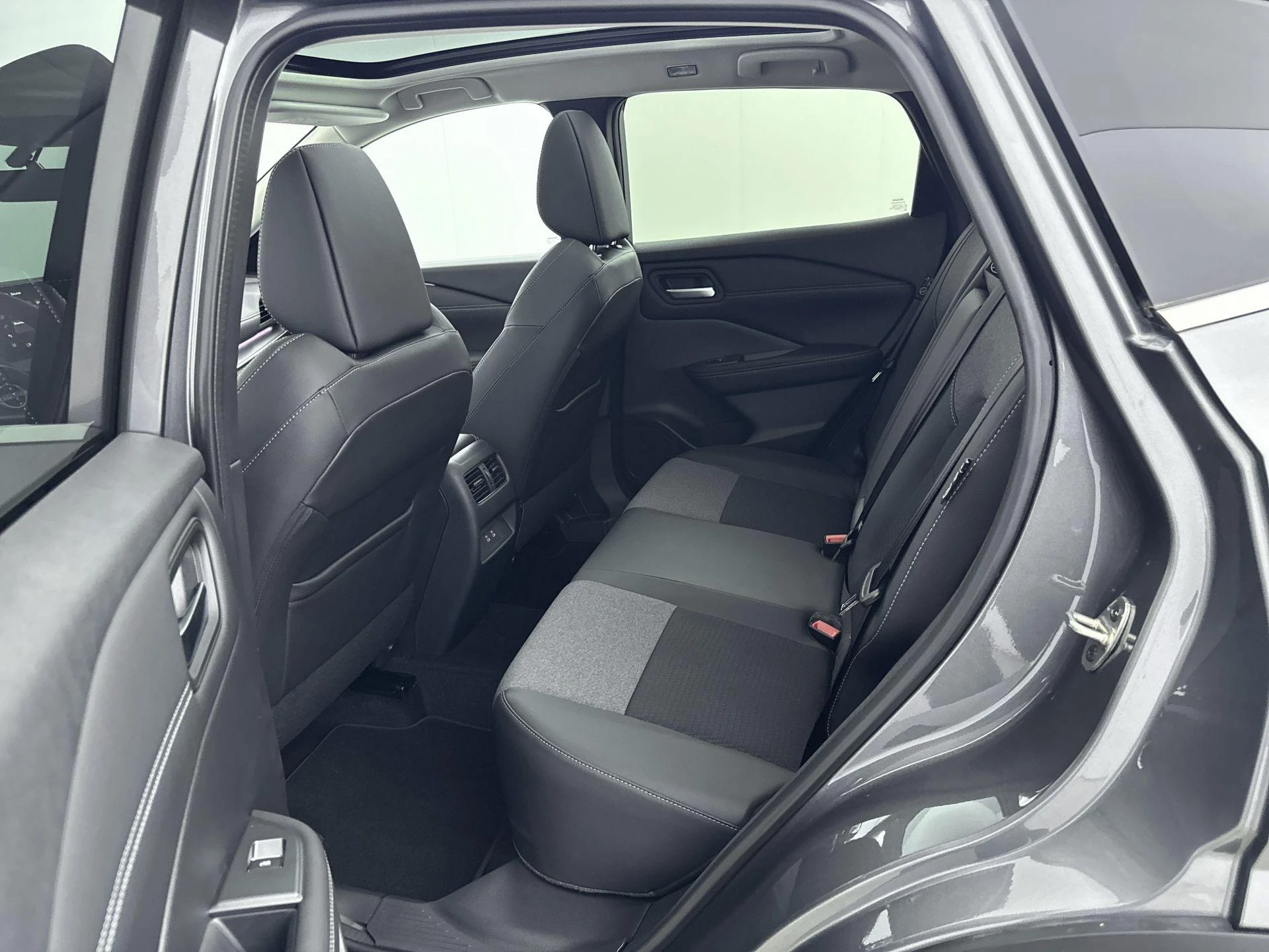 Nissan-QASHQAI-image-25