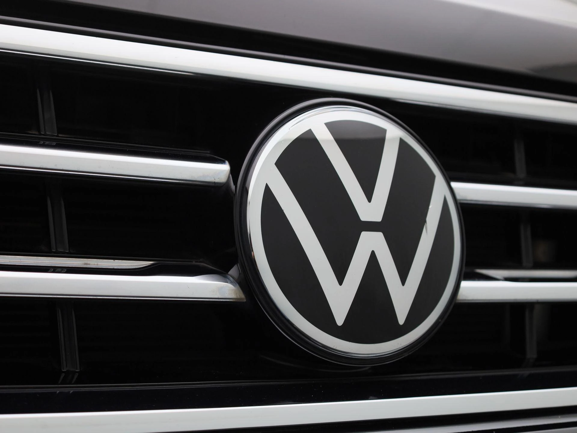 Volkswagen-Tiguan-image-46
