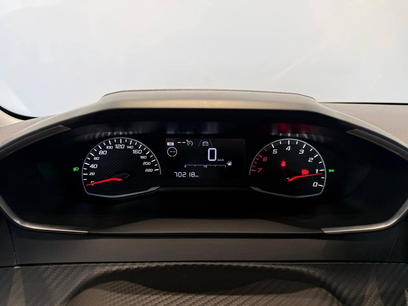 Peugeot-208-image-19