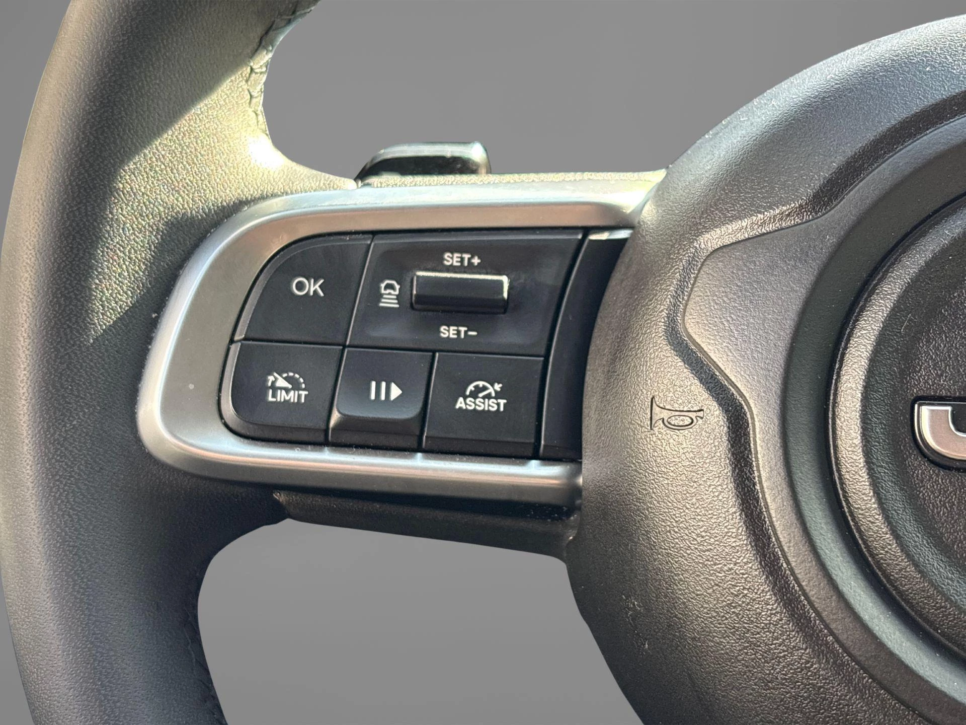 Jeep Avenger 1.2 e-Hybrid Altitude