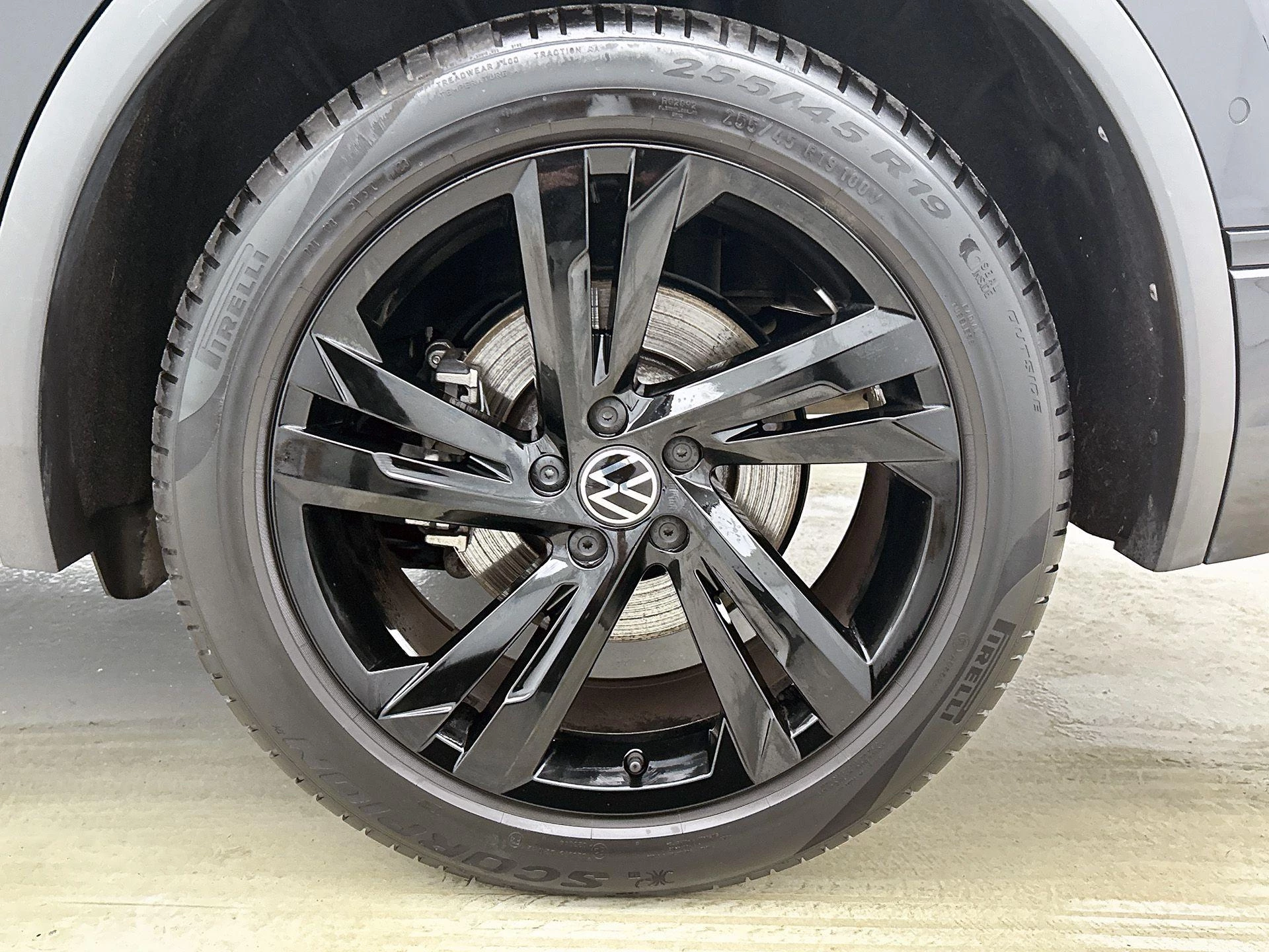 Volkswagen-Tiguan-image-41